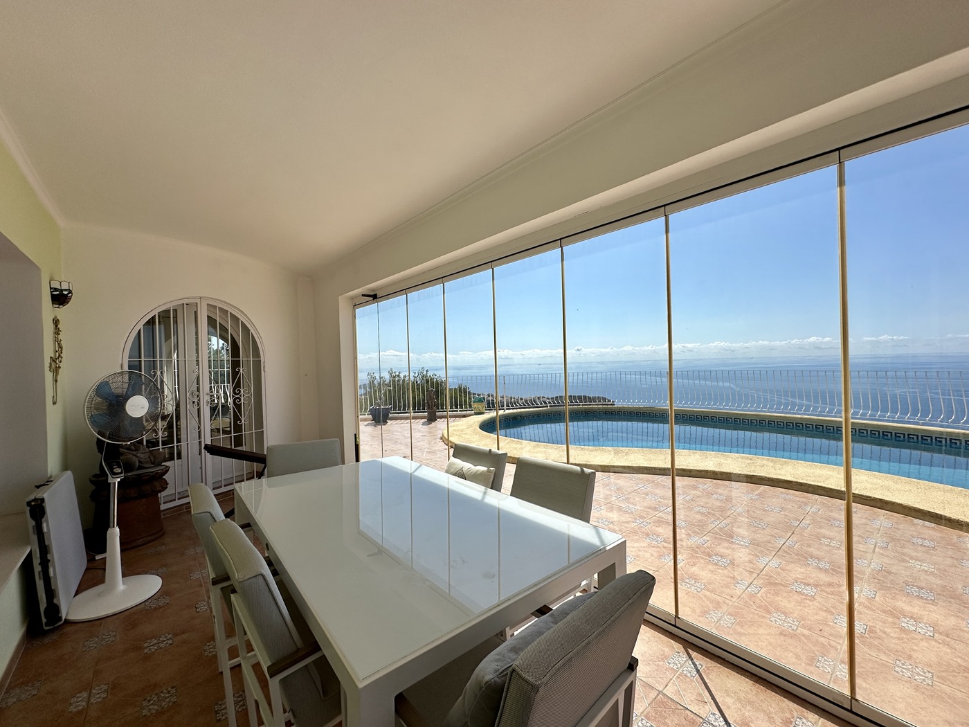  Chalet en venta directa con Plusvillas – C4165* – Villa con 3 dormitorios y 2 baños en Benitachell, (Costa Blanca), zona Dalias CDS 