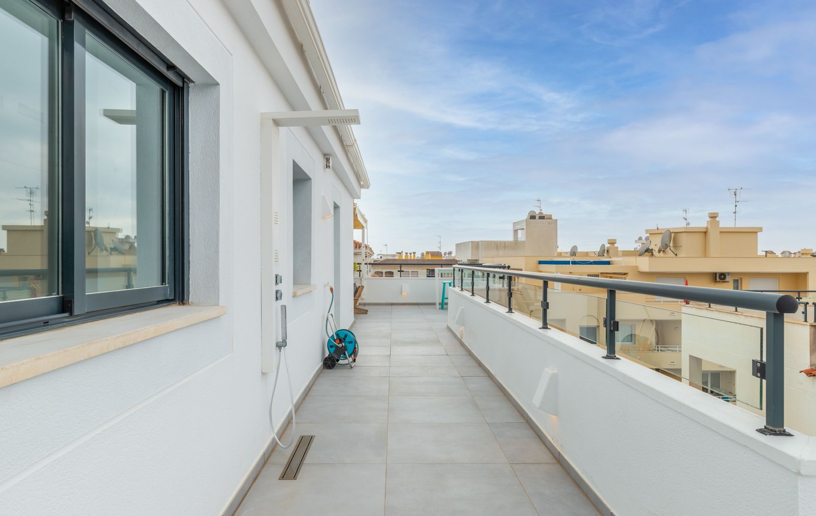  Apartamento en venta directa con Plusvillas – A27029* – Bonito apartamento de 2 dormitorios y 2 baños., (Costa Blanca), zona  
