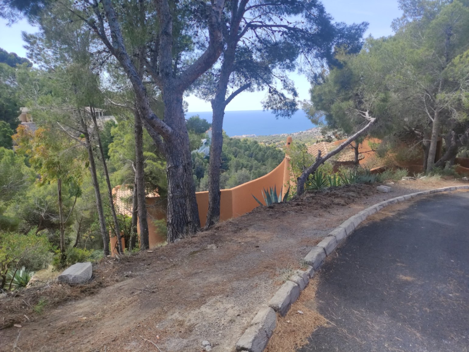  Chalet en venta directa con Plusvillas – C27020* – Villa con 4 dormitorios y 6 baños en Altea, (Costa Blanca), zona Altea Hills 