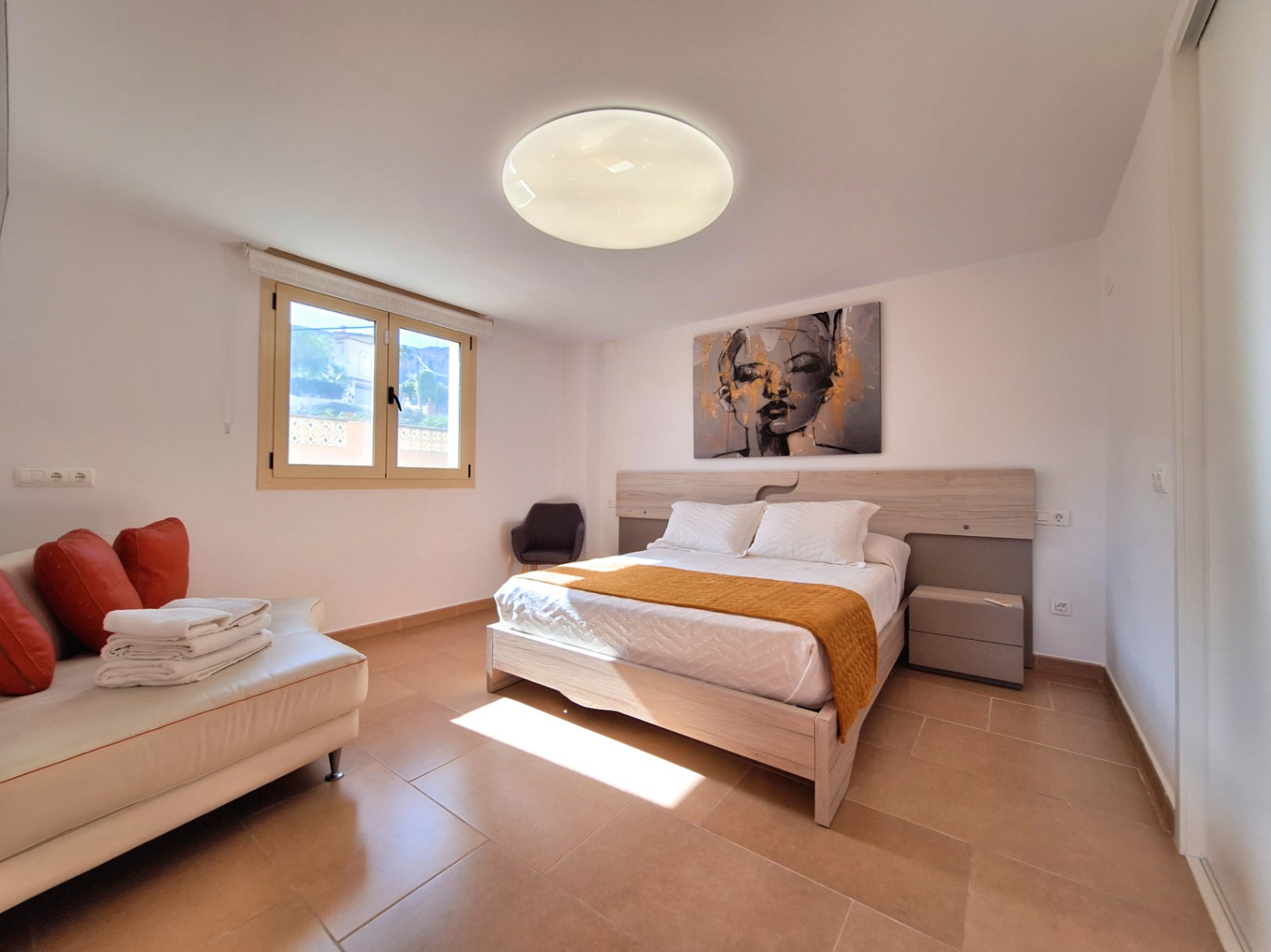  Chalet en venta directa con Plusvillas – C35041* – Villa con 6 dormitorios y 4 baños en Calpe, (Costa Blanca), zona Zona Residencial 