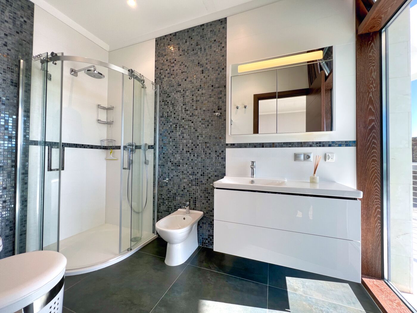  Chalet en venta directa con Plusvillas – C13031* – Villa con 5 dormitorios y 5 baños en Altea Hills, (Costa Blanca), zona Altea Hills 