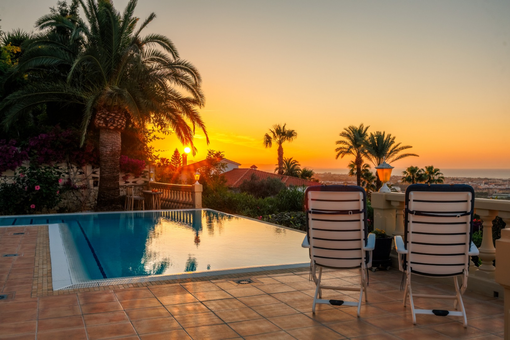  Chalet en venta directa con Plusvillas – C36305* – Villa con 3 dormitorios y 2 baños en Denia, (Costa Blanca), zona Montgo 