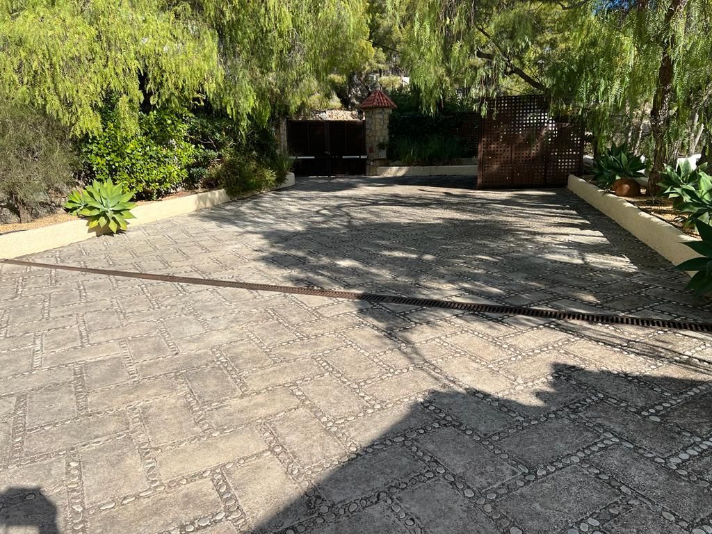  Chalet en venta directa con Plusvillas – C16301* – Villa con 5 dormitorios y 5 baños en Altea la Vella, (Costa Blanca), zona  