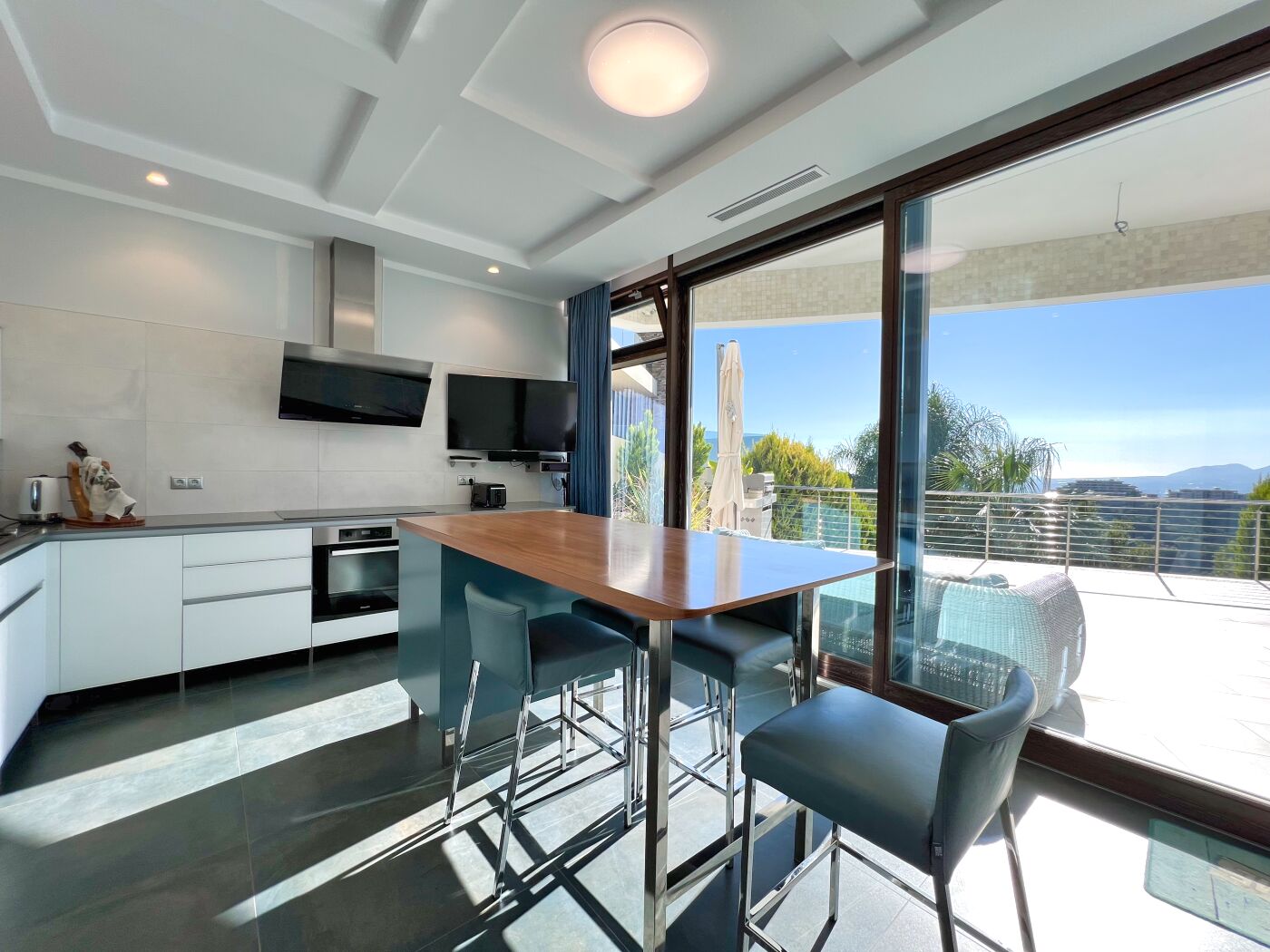  Chalet en venta directa con Plusvillas – C13031* – Villa con 5 dormitorios y 5 baños en Altea Hills, (Costa Blanca), zona Altea Hills 