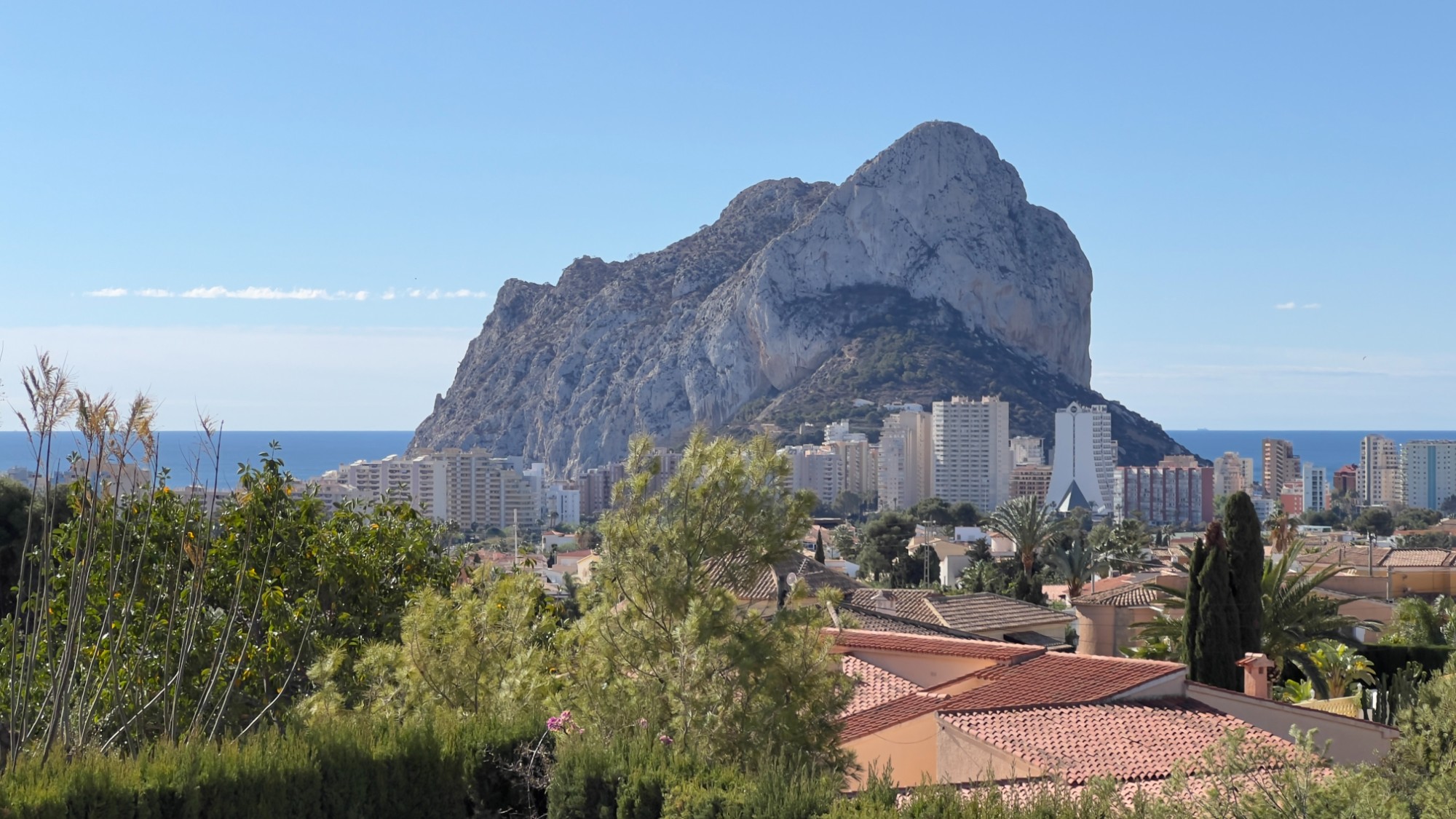  Chalet en venta directa con Plusvillas – C4152* – Villa con 5 dormitorios y 5 baños en Calpe, (Costa Blanca), zona Calpe 