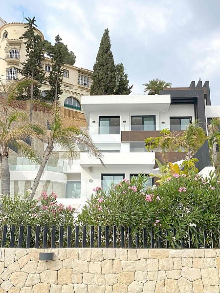 Villa for sale in Benidorm
