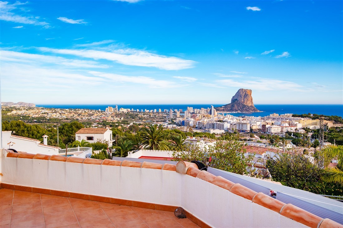  Chalet en venta directa con Plusvillas - C23 - Villa de ensueño de 5 dormitorios con vistas espectaculares al mar, zona Cucarres en Calpe (Costa Blanca) 