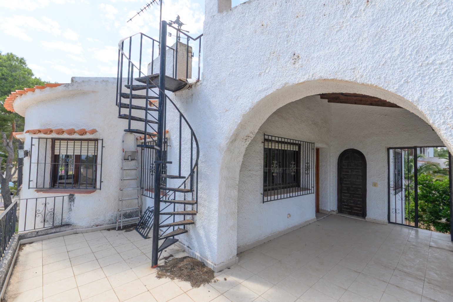  Chalet en venta directa con Plusvillas – C36302* – Villa con 5 dormitorios y 3 baños en Benissa, (Costa Blanca), zona  