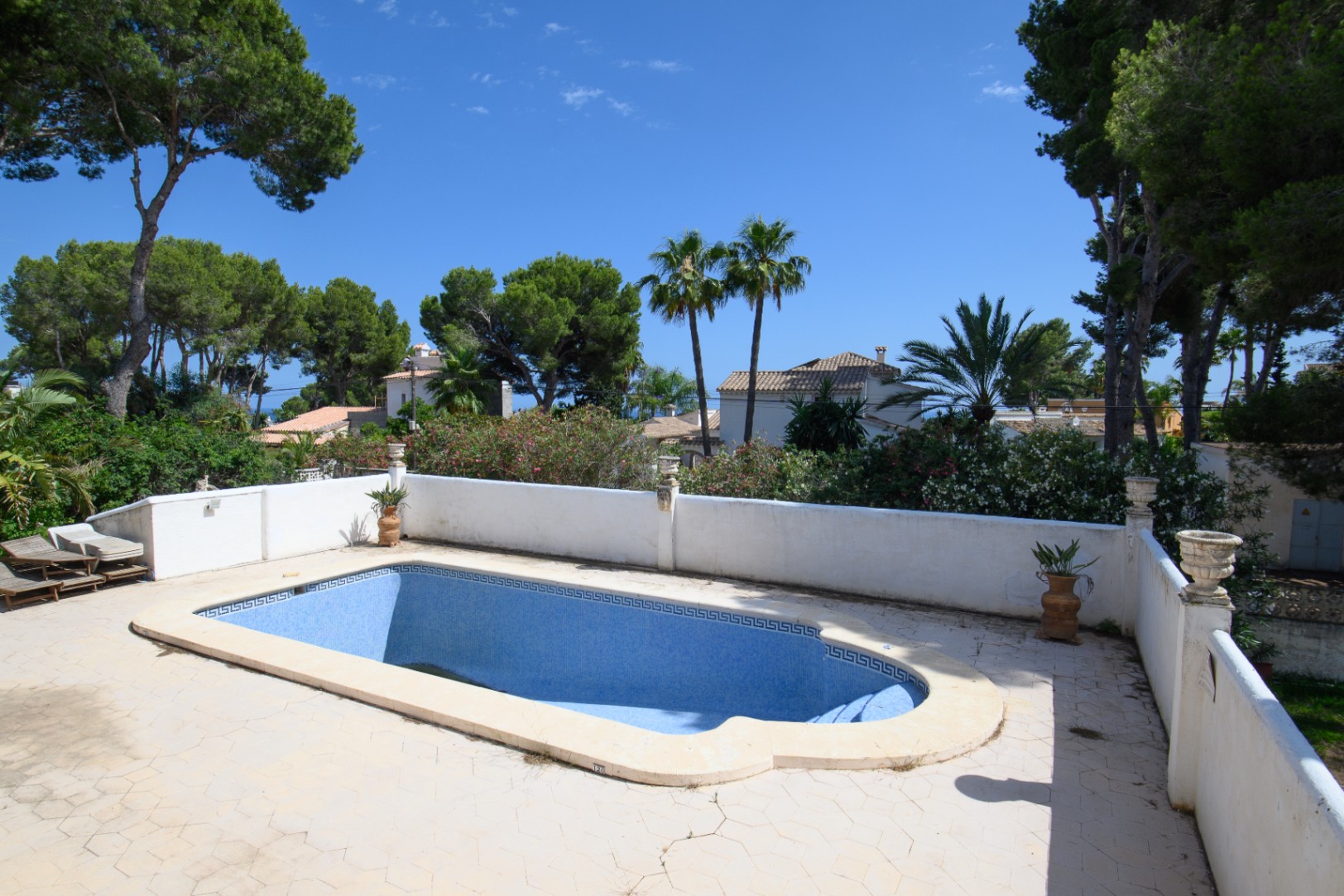  Chalet en venta directa con Plusvillas – C36302* – Villa con 5 dormitorios y 3 baños en Benissa, (Costa Blanca), zona  