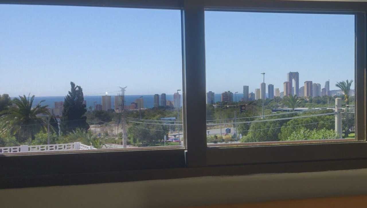  Chalet en venta directa con Plusvillas – C17310* – Villa con 4 dormitorios y 3 baños en Benidorm, (Costa Blanca), zona Rincon de Loix 