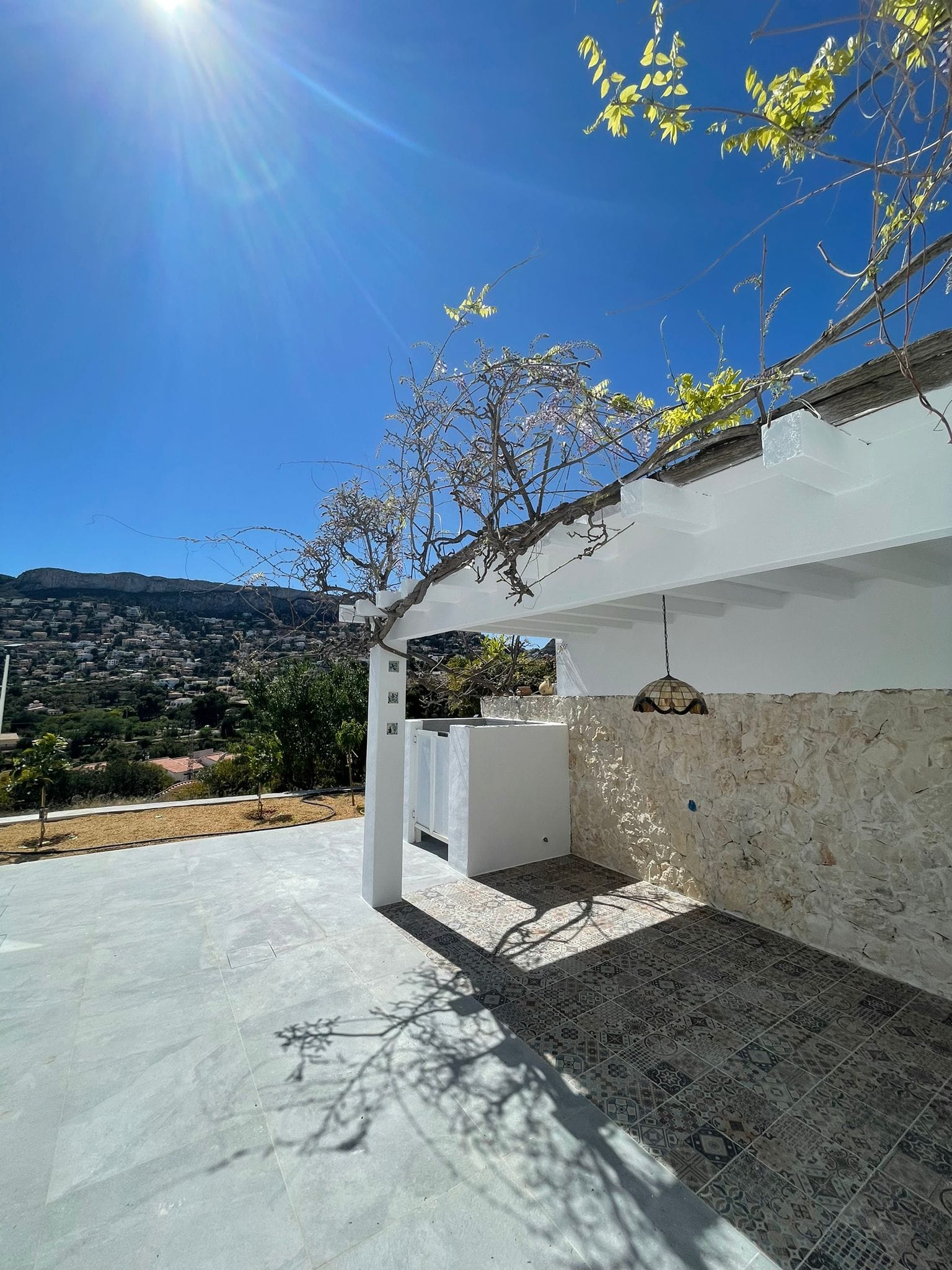  Chalet en venta directa con Plusvillas-C67-Villa renovada de 5 dormitorios dividida en 3 viviendas con vistas al mar, zona Canuta Calpe (Costa Blanca) 