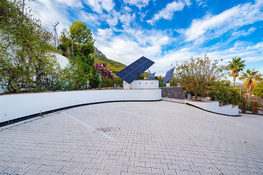  Chalet en venta directa con Plusvillas - C23 - Villa de ensueño de 5 dormitorios con vistas espectaculares al mar, zona Cucarres en Calpe (Costa Blanca) 