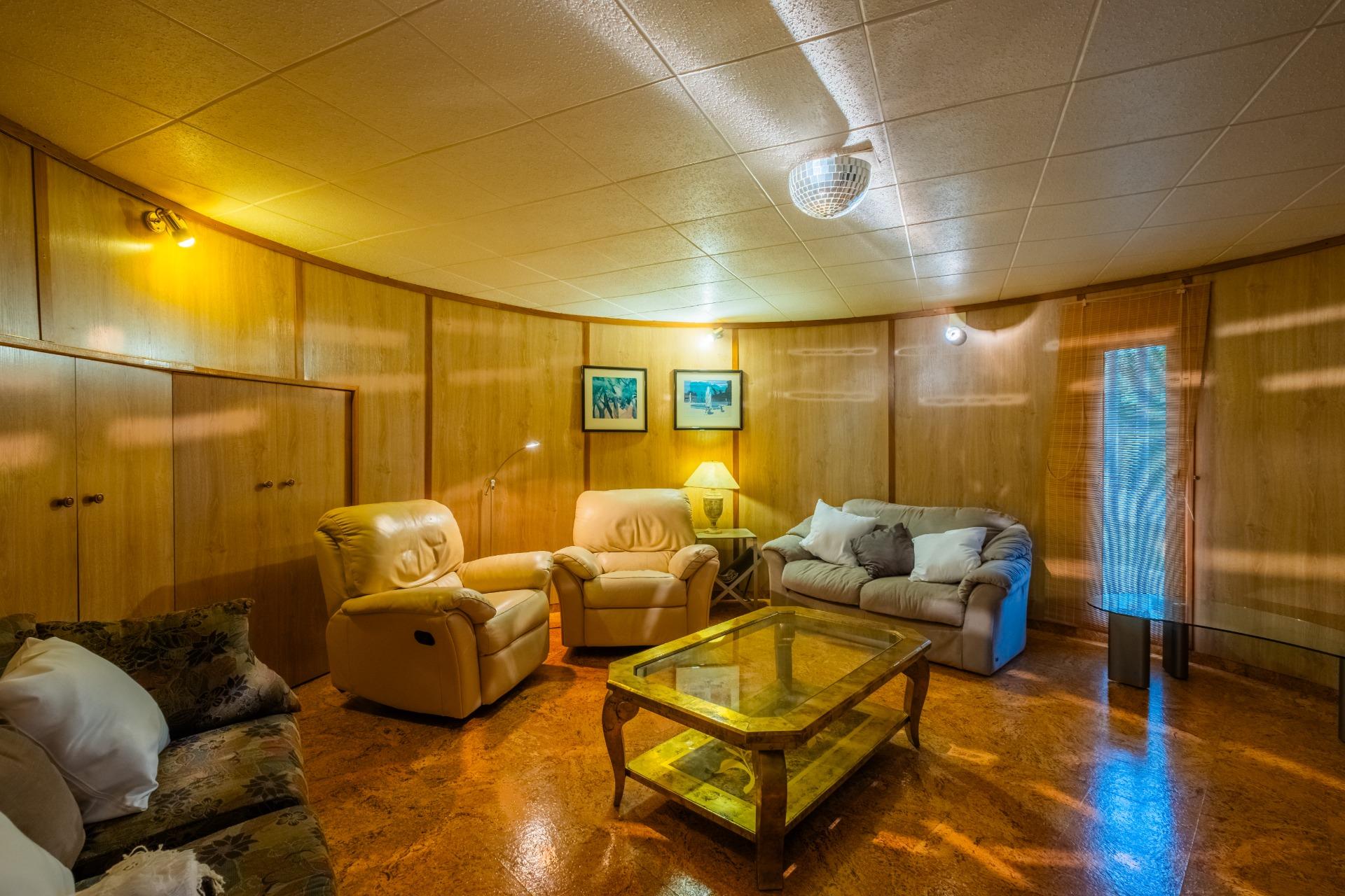  Chalet en venta directa con Plusvillas – C17345* – Villa con 5 dormitorios y 4 baños en Altea, (Costa Blanca), zona Altea La Vella 