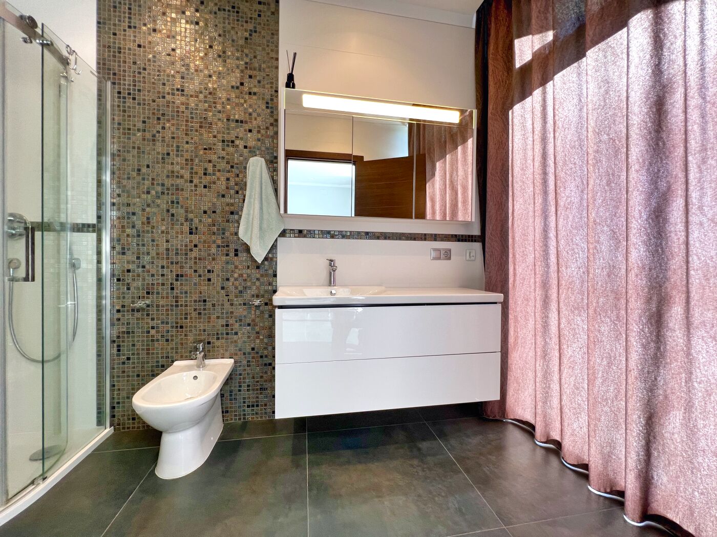  Chalet en venta directa con Plusvillas – C13031* – Villa con 5 dormitorios y 5 baños en Altea Hills, (Costa Blanca), zona Altea Hills 