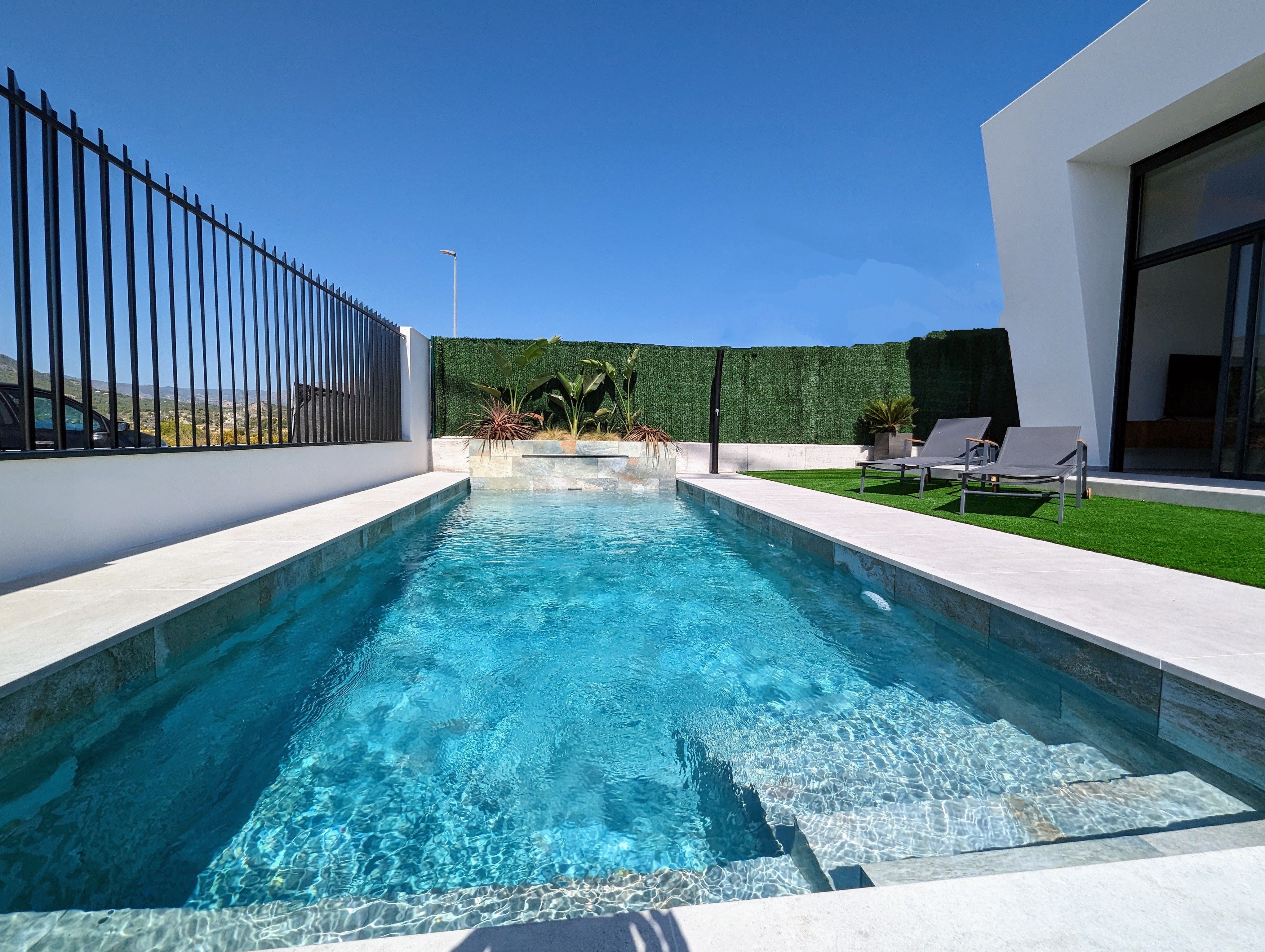  Chalet en venta directa con Plusvillas – C24015* – Villa con 3 dormitorios y 3 baños en Finestrat, (Costa Blanca), zona Finestrat 