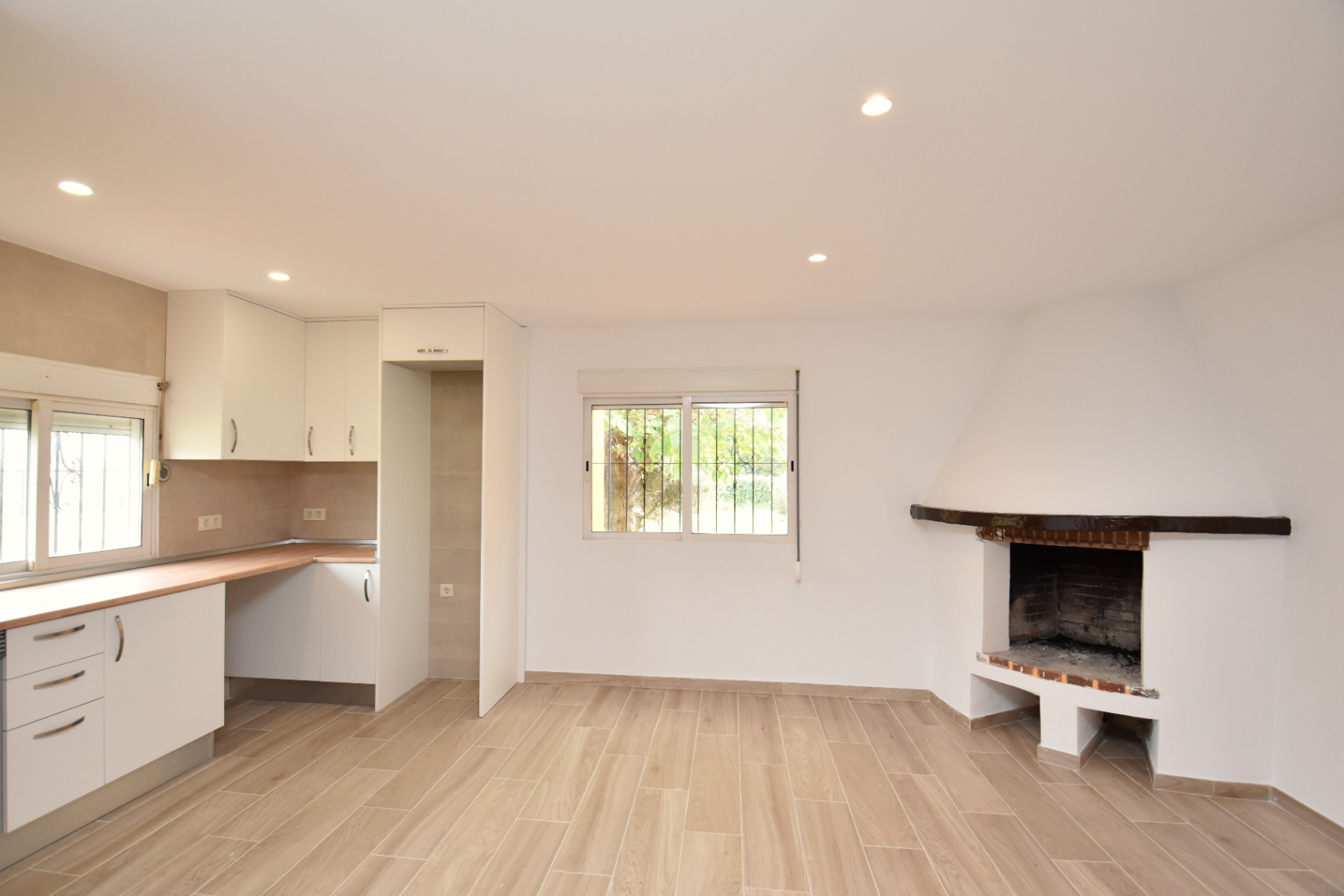  Chalet en venta directa con Plusvillas – C36111* – Villa con 4 dormitorios y 1 baños en Javea, (Costa Blanca), zona  