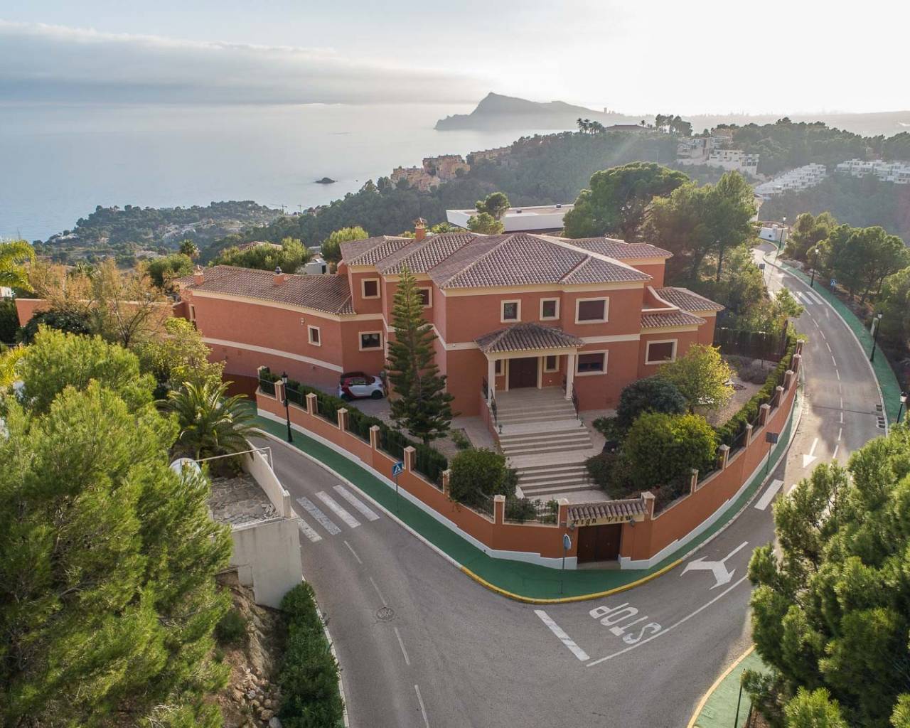  Chalet en venta directa con Plusvillas- C5 - Espectacular Villa de 7 dormitorios en Altea Hills 
