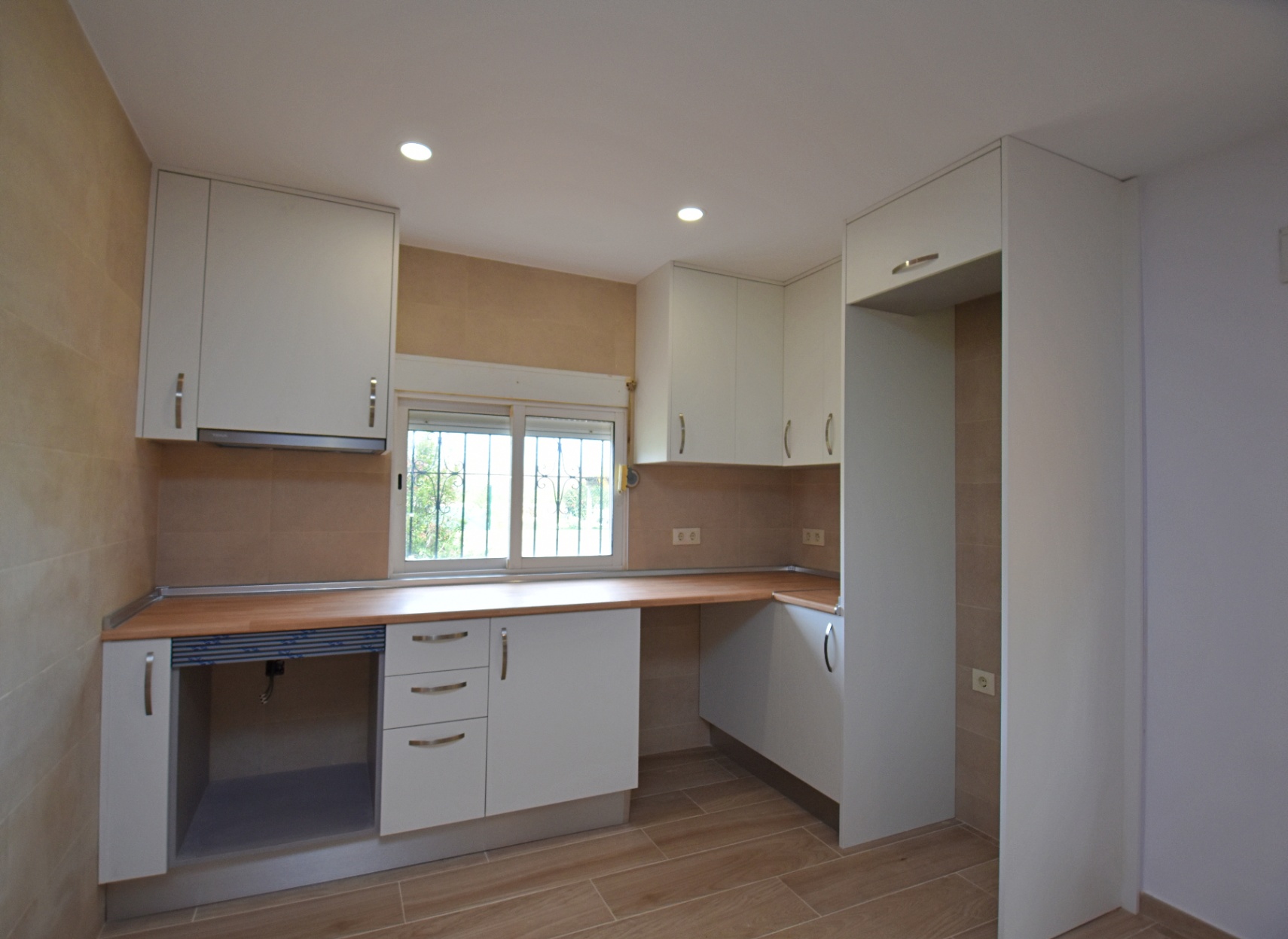  Chalet en venta directa con Plusvillas – C36111* – Villa con 4 dormitorios y 1 baños en Javea, (Costa Blanca), zona  