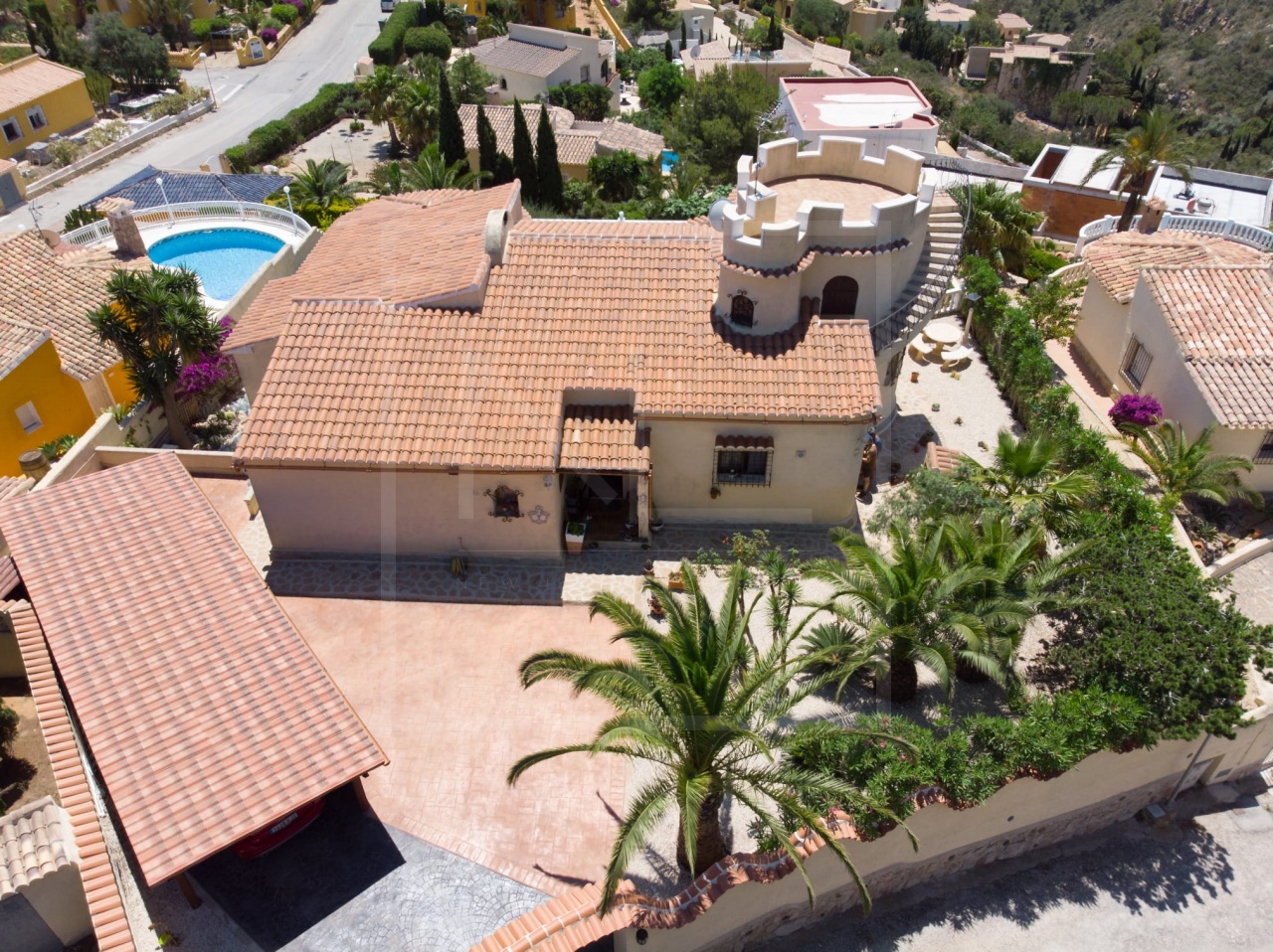  Chalet en venta directa con Plusvillas – C36026* – Villa con 5 dormitorios y 3 baños en Benitachell, (Costa Blanca), zona Cumbre Del Sol 