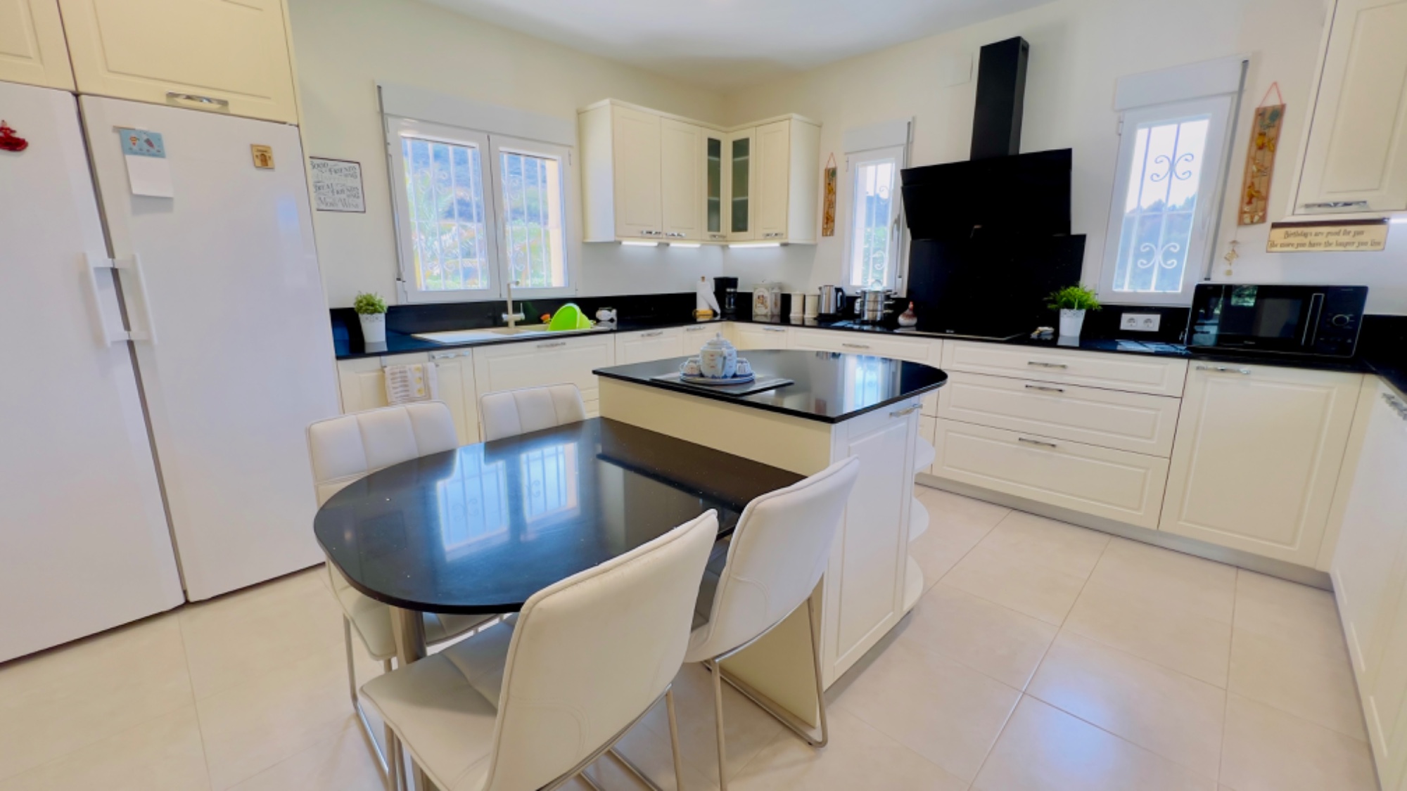  Chalet en venta directa con Plusvillas – C4158* – Villa con 3 dormitorios y 2 baños en Benitachell, (Costa Blanca), zona Begonias CDS 