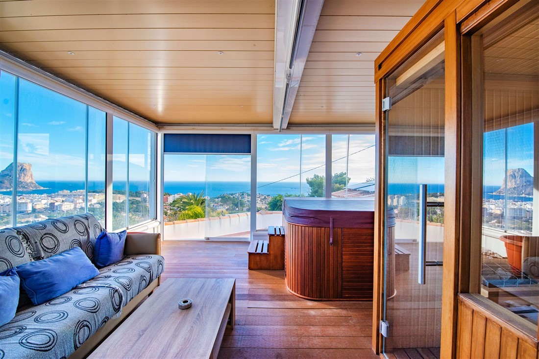  Chalet en venta directa con Plusvillas - C23 - Villa de ensueño de 5 dormitorios con vistas espectaculares al mar, zona Cucarres en Calpe (Costa Blanca) 