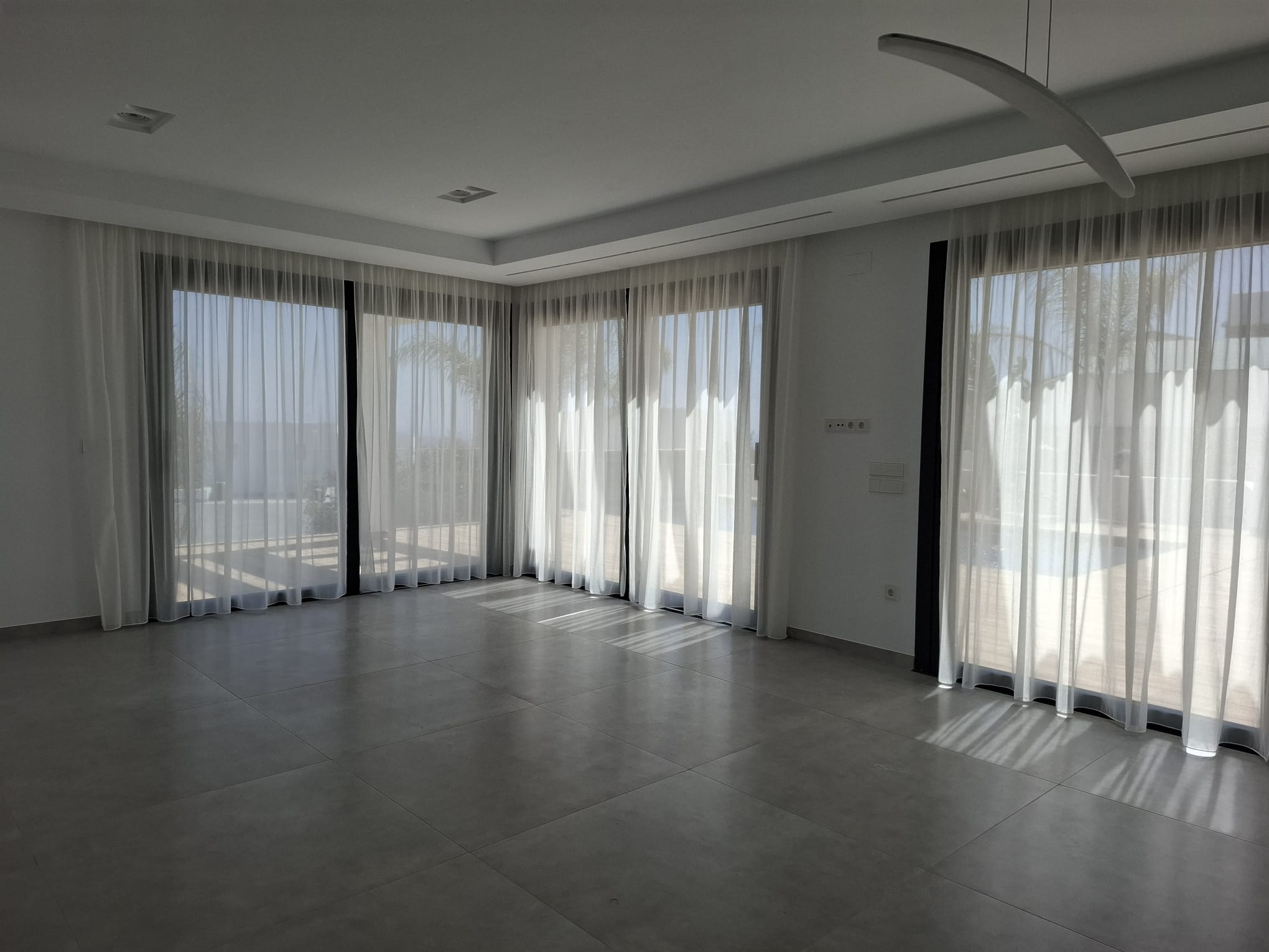  Villa en venta directa con Plusvillas- C47*-Villa de nueva construcción con 4 dormitorios y vistas al mar en Moraira (Costa Blanca) 