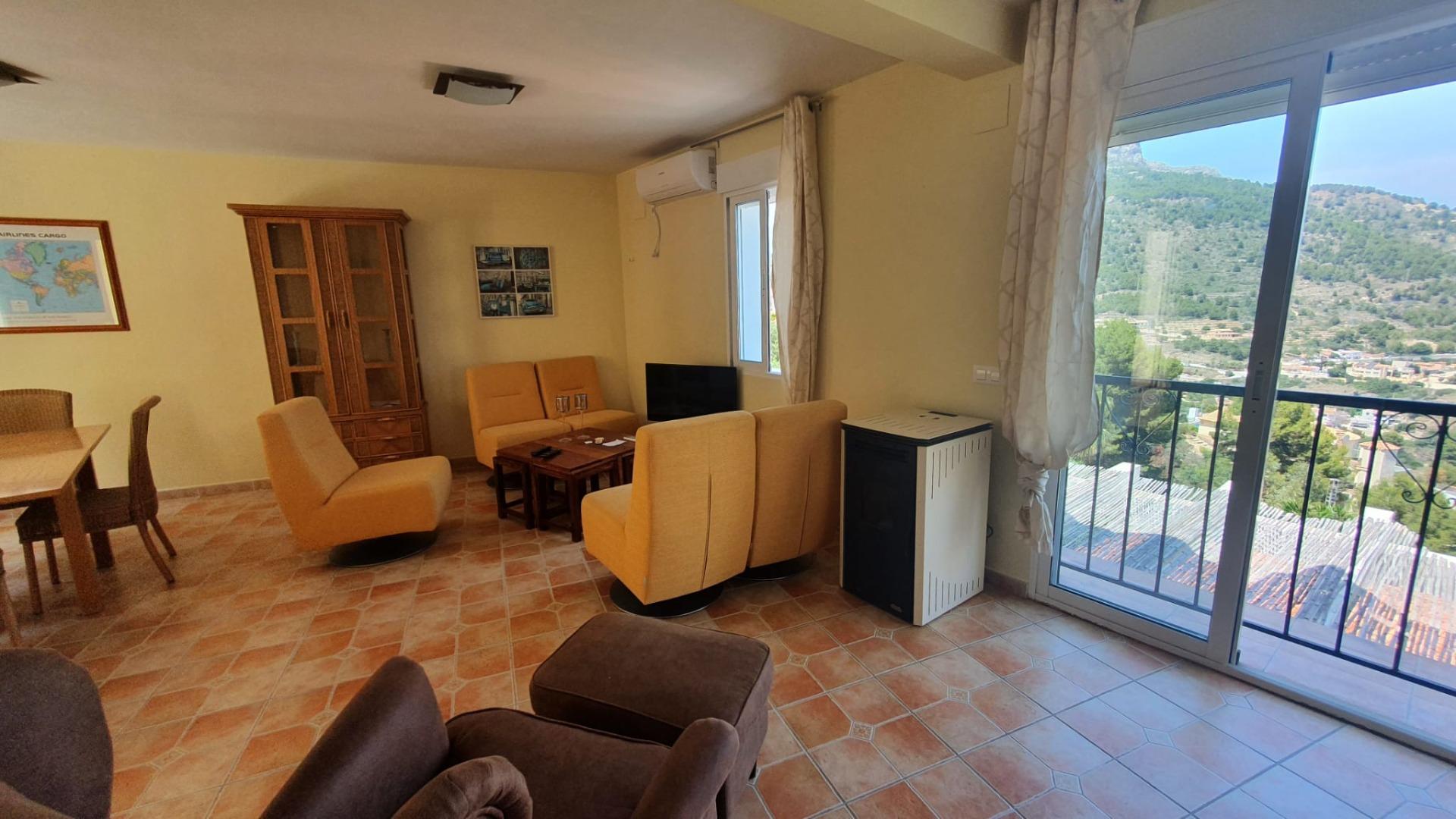  Chalet en venta directa con Plusvillas – C23100* – Villa con 8 dormitorios y 8 baños en Calpe, (Costa Blanca), zona Maryvilla 