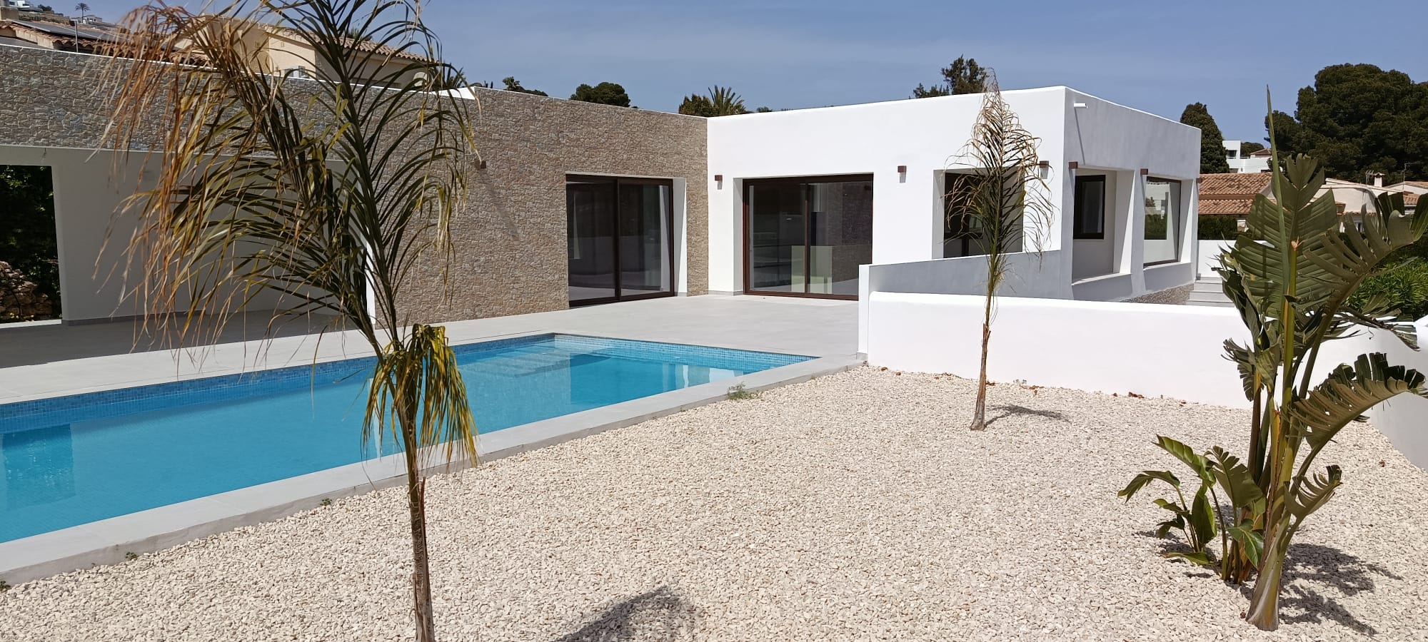  Chalet en venta directa con Plusvillas – C36303* – Villa con 4 dormitorios y 2 baños en Moraira, (Costa Blanca), zona  