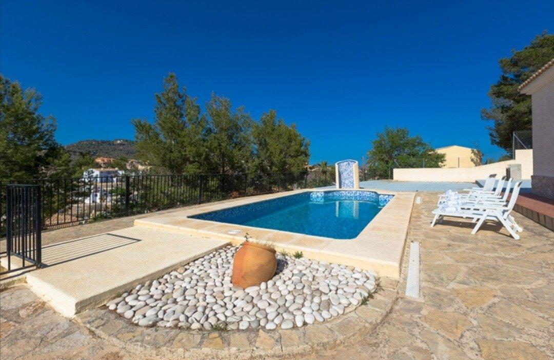  Chalet en venta directa con Plusvillas – C26041* – Villa con 3 dormitorios y 1 baños en Calpe, (Costa Blanca), zona  