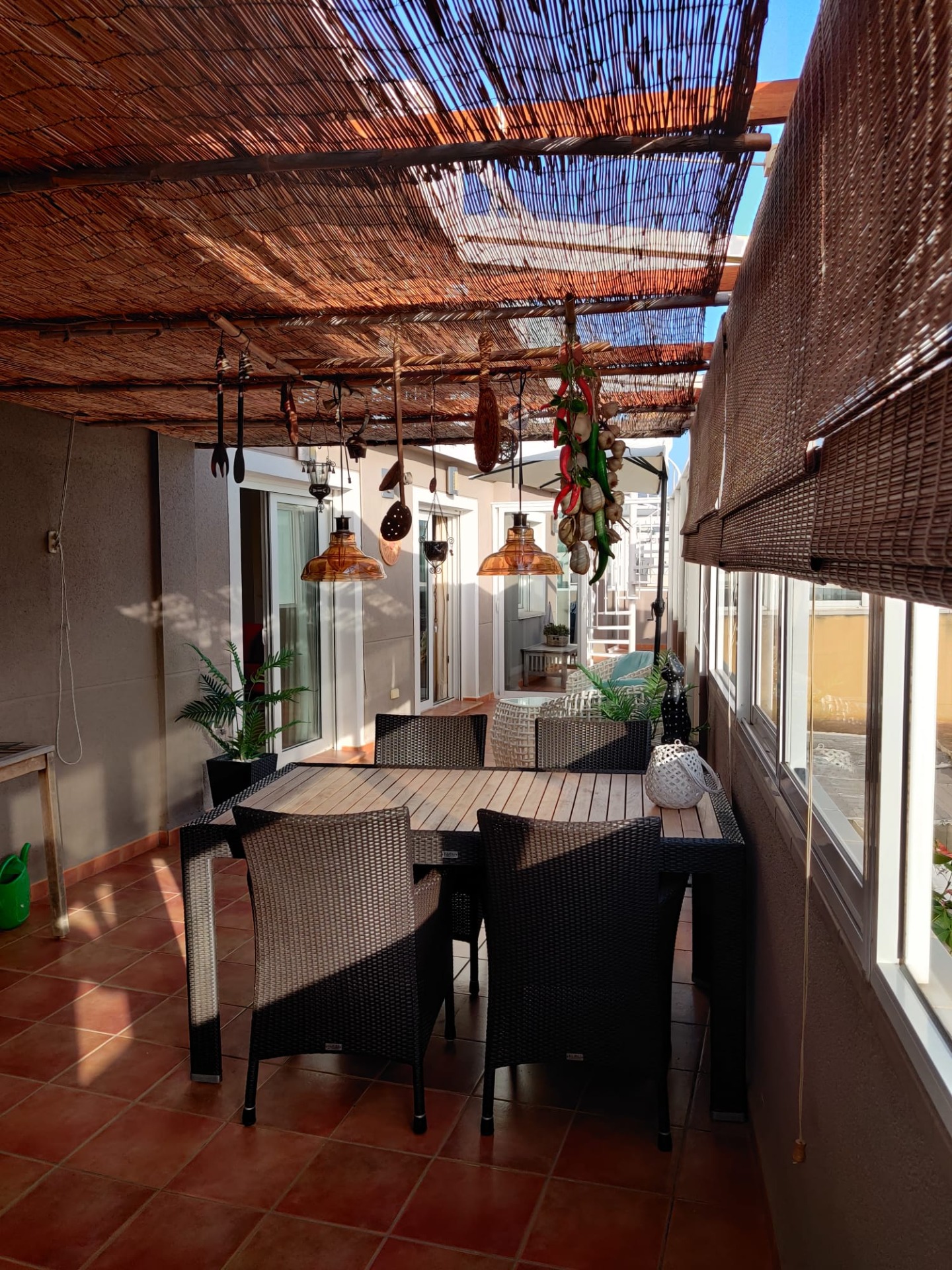  Ático en venta directa con Plusvillas – C23057* – Villa con 2 dormitorios y 2 baños en Calpe, (Costa Blanca), zona Centro 