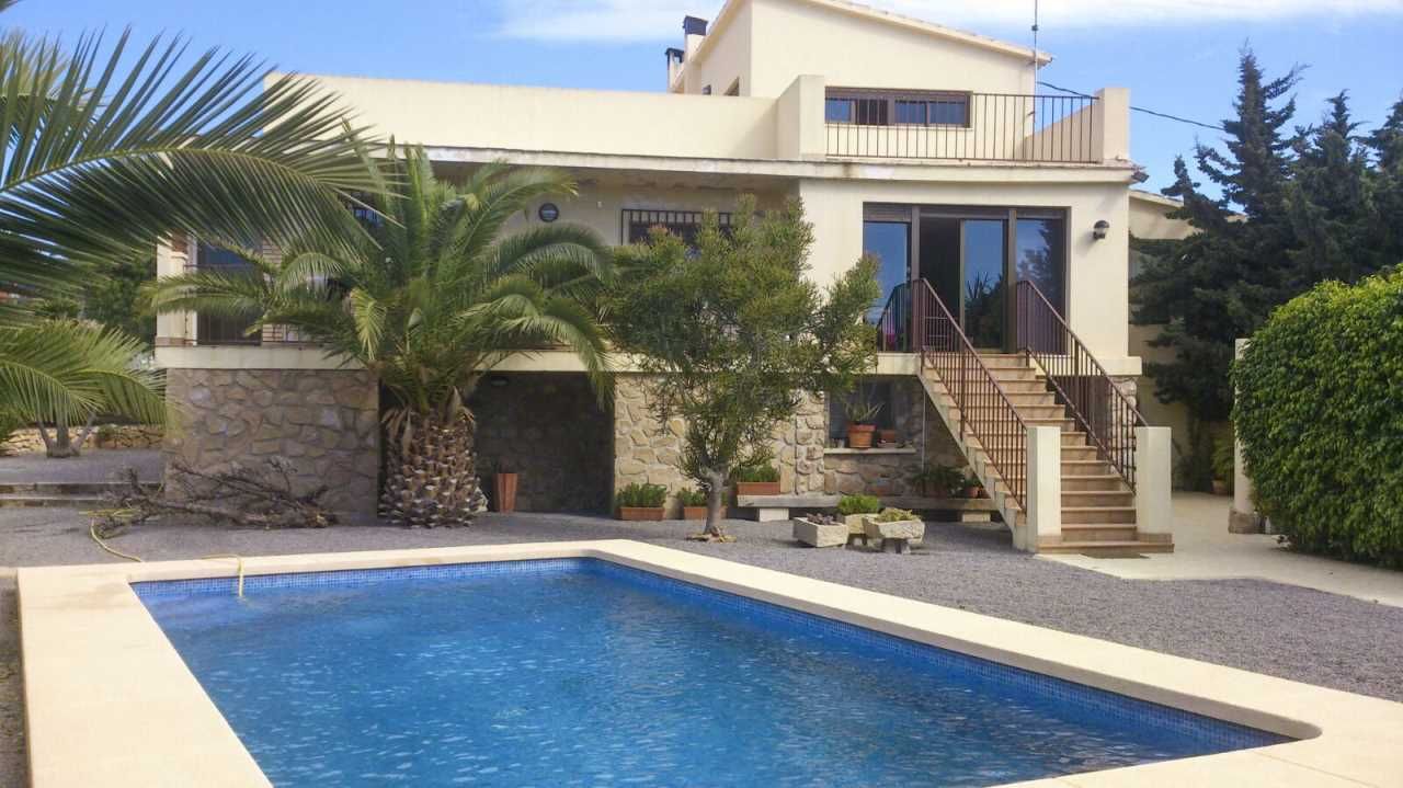  Chalet en venta directa con Plusvillas – C17310* – Villa con 4 dormitorios y 3 baños en Benidorm, (Costa Blanca), zona Rincon de Loix 