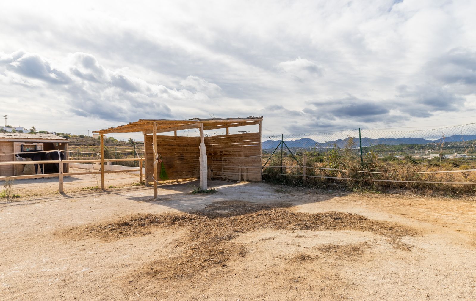  Chalet en venta directa con Plusvillas – C27018* – Villa con 2 dormitorios y 2 baños en Teulada, (Costa Blanca), zona Campo 