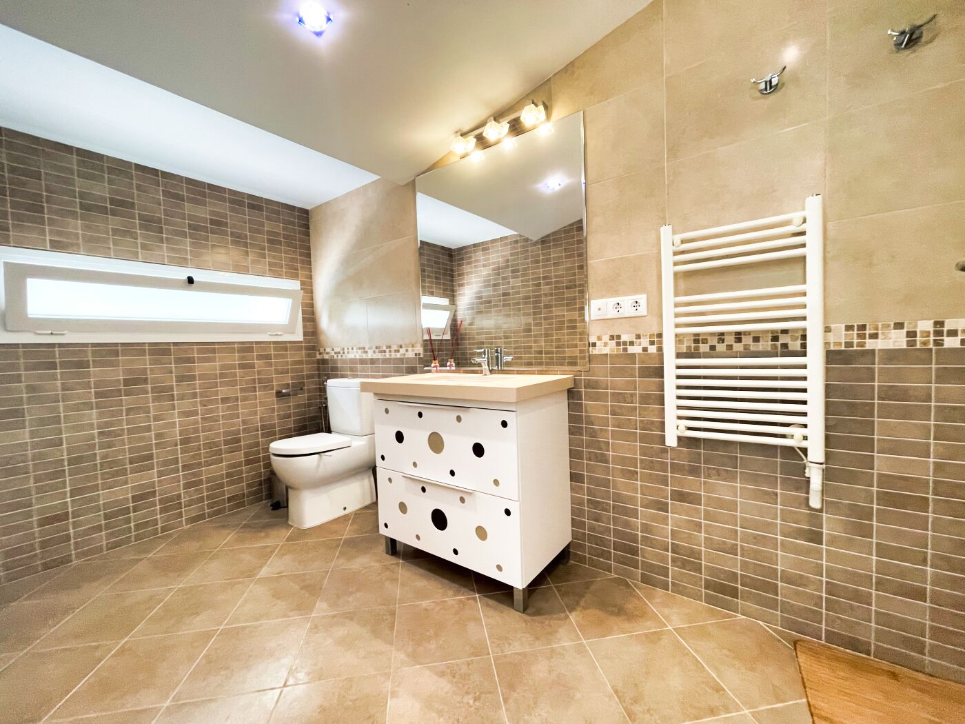  Chalet en venta directa con Plusvillas – C13035* – Villa con 4 dormitorios y 4 baños en Altea, (Costa Blanca), zona Mascarat 