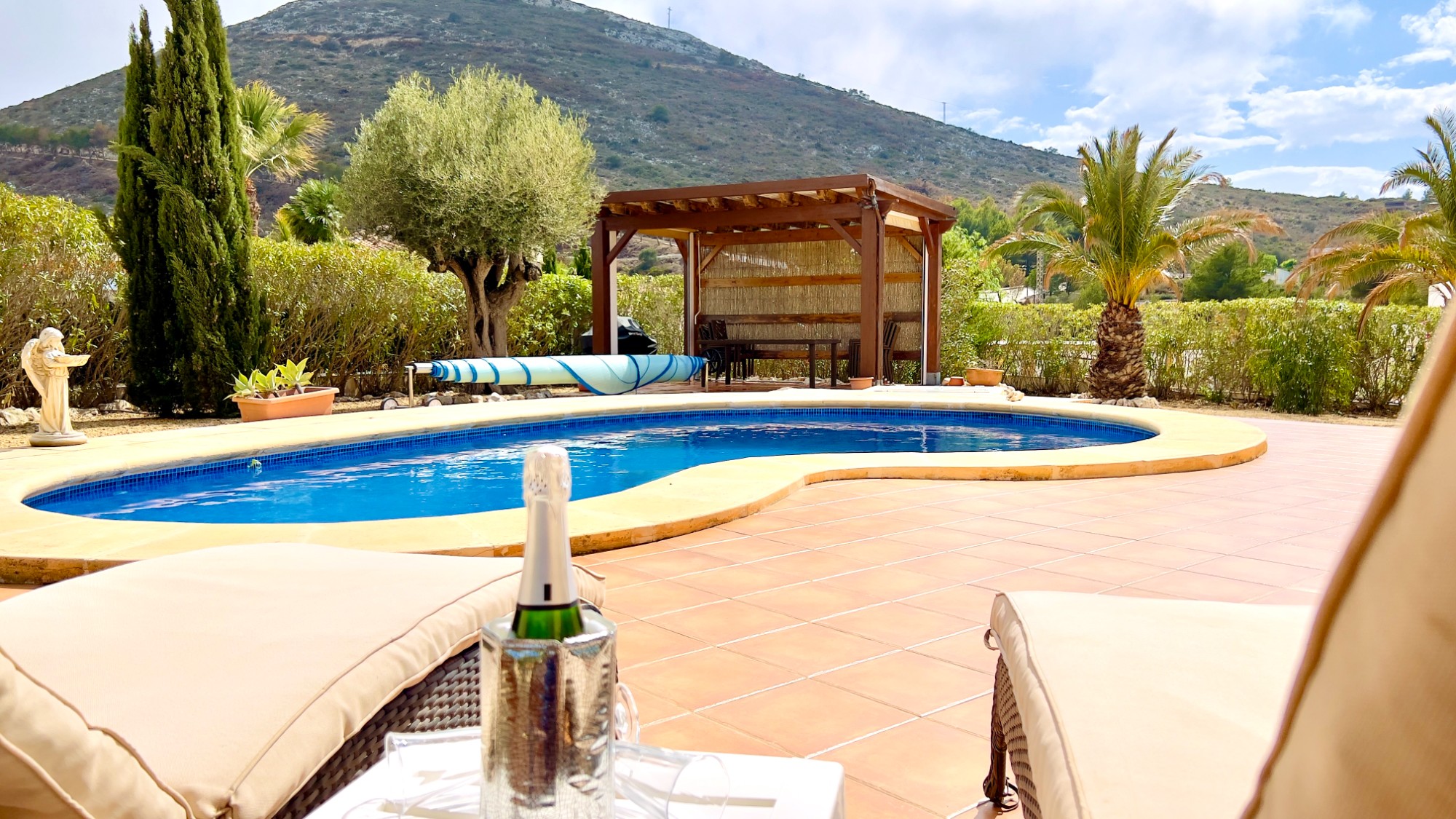  Chalet en venta directa con Plusvillas – C4158* – Villa con 3 dormitorios y 2 baños en Benitachell, (Costa Blanca), zona Begonias CDS 