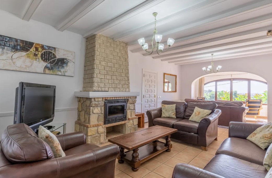  Chalet en venta directa con Plusvillas – C4136* – Villa con 10 dormitorios y 5 baños en Moraira, (Costa Blanca), zona Moraira 