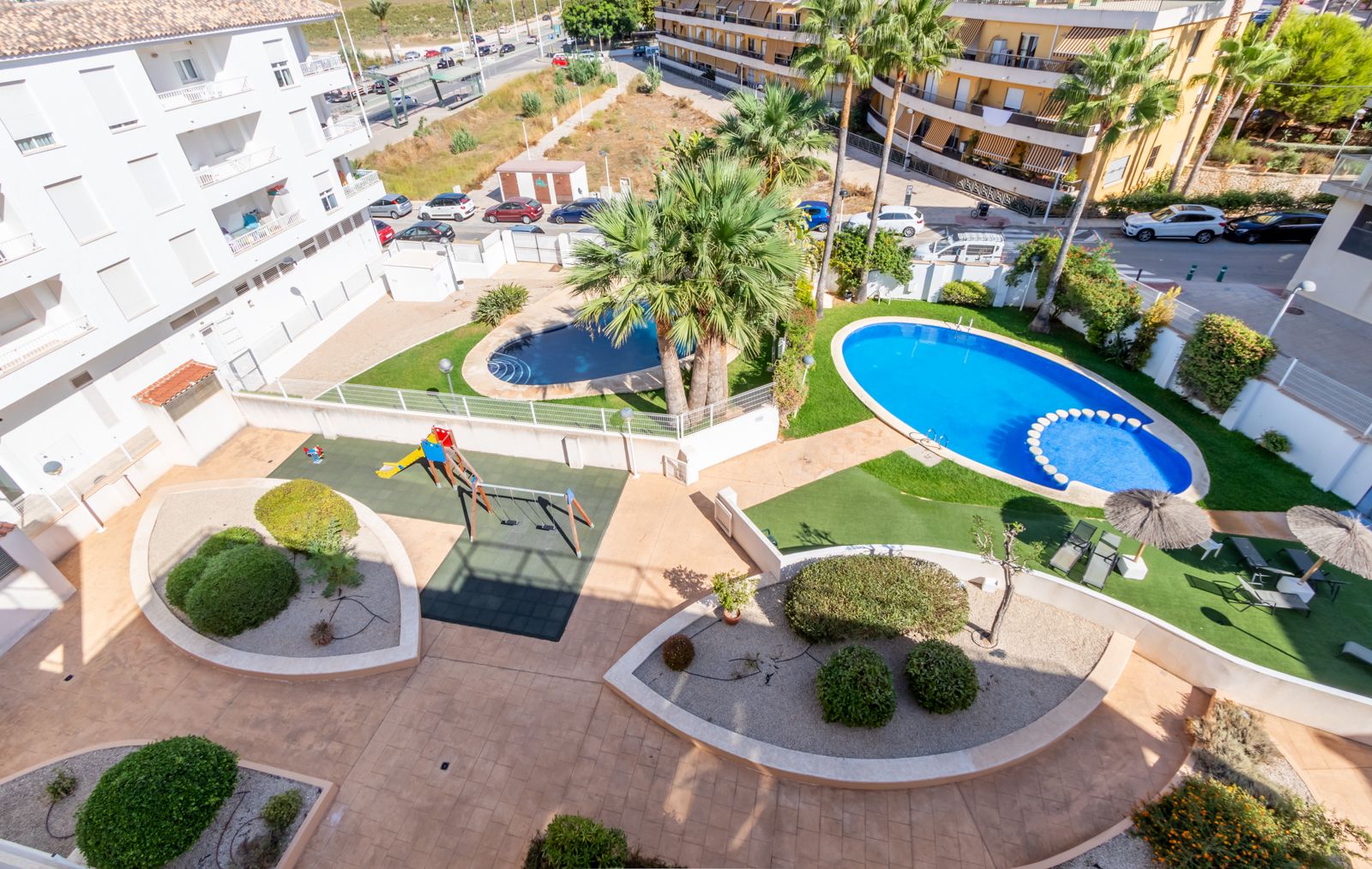  Apartamento en venta directa con Plusvillas – A27029* – Bonito apartamento de 2 dormitorios y 2 baños., (Costa Blanca), zona  
