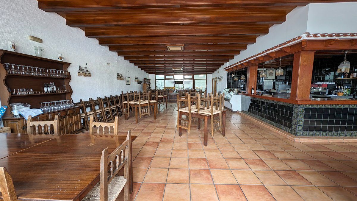  Chalet en venta directa con Plusvillas – C16310* – Villa con  dormitorios y  baños en Calpe / Calp, (Costa Blanca), zona  