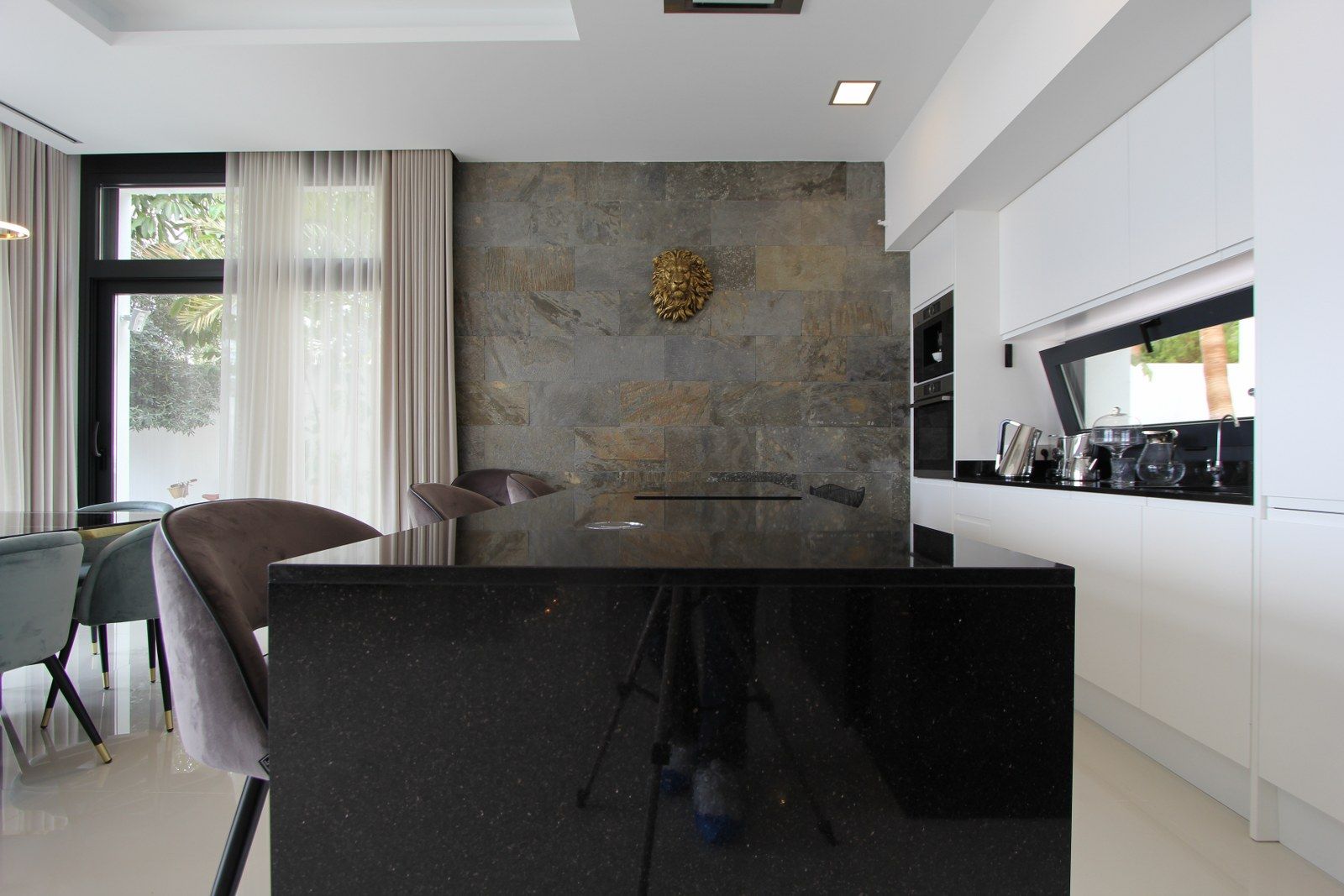  Chalet en venta directa con Plusvillas – C27025* – Villa con 5 dormitorios y 6 baños en Sierra Cortina, (Costa Blanca), zona Montroyal 