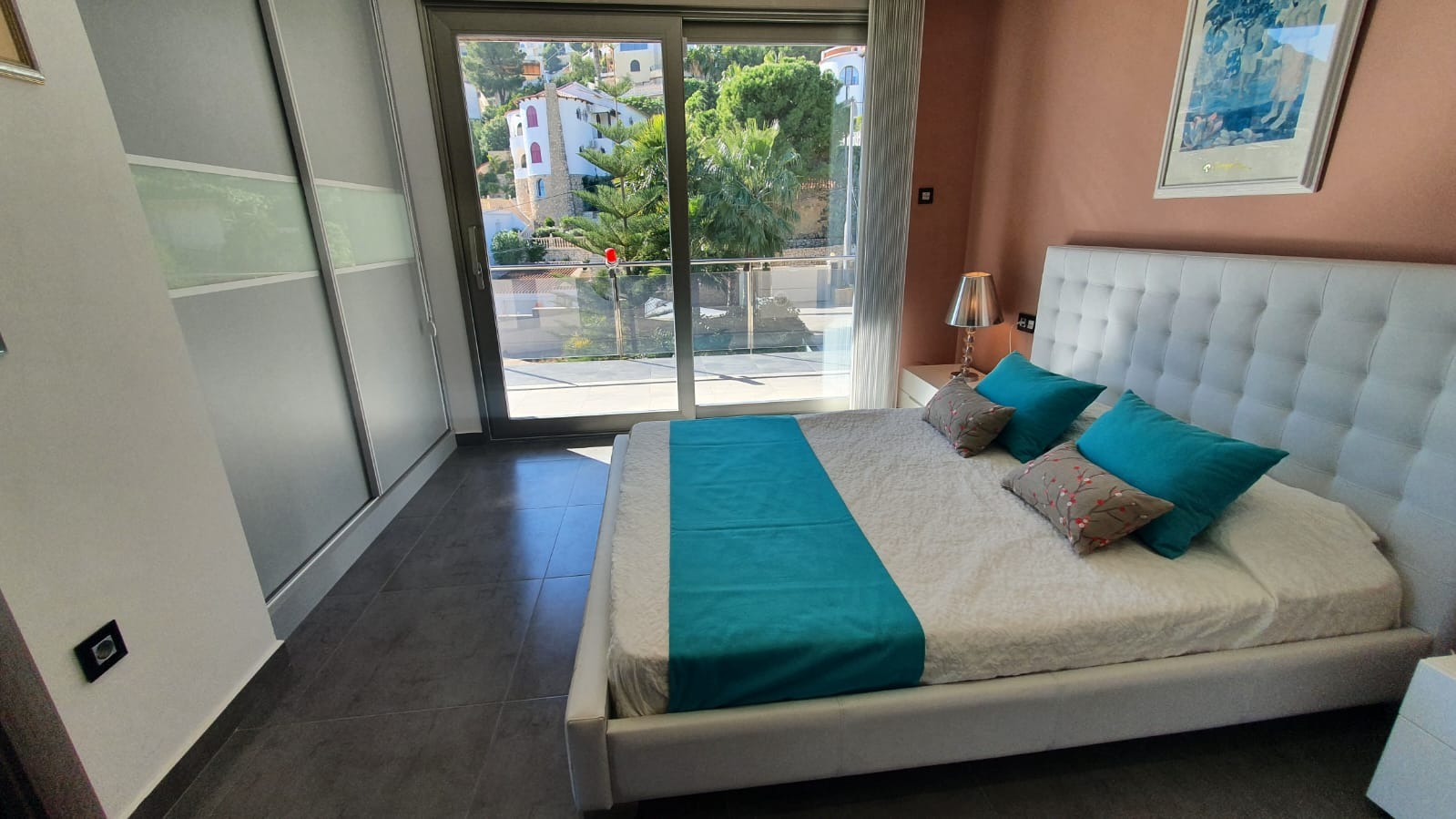  Chalet en venta directa con Plusvillas – C23077* – Villa con 5 dormitorios y 8 baños en Calpe, (Costa Blanca), zona Maryvilla 