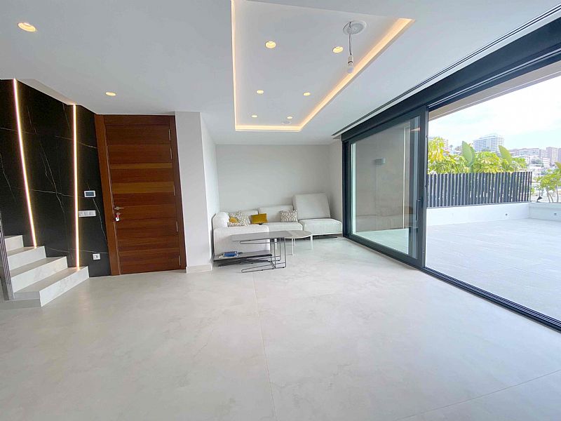 Villa for sale in Benidorm