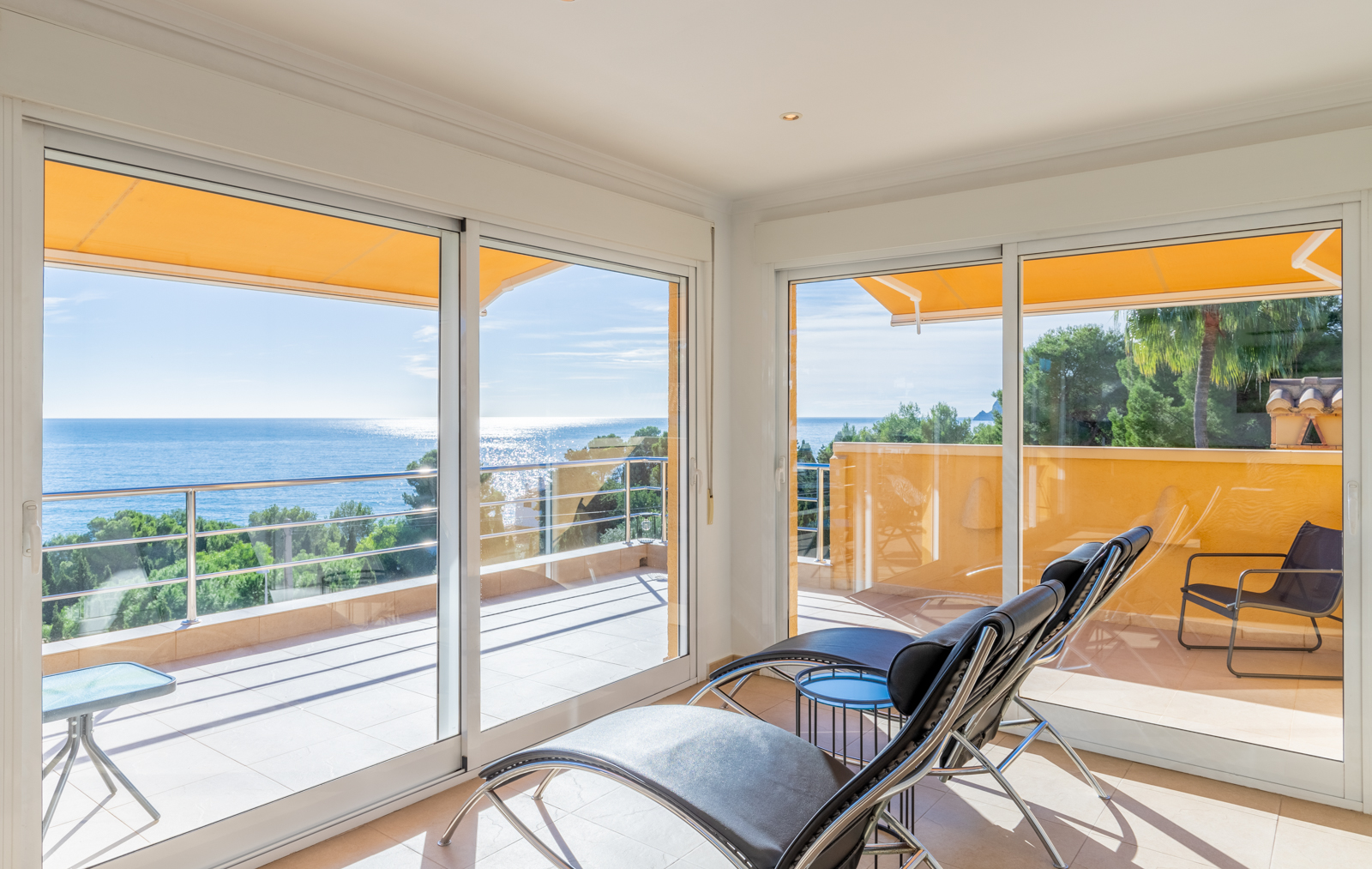  Chalet en venta directa con Plusvillas – C27004* – Villa con 3 dormitorios y 3 baños en Benissa, (Costa Blanca), zona 2ª linea 