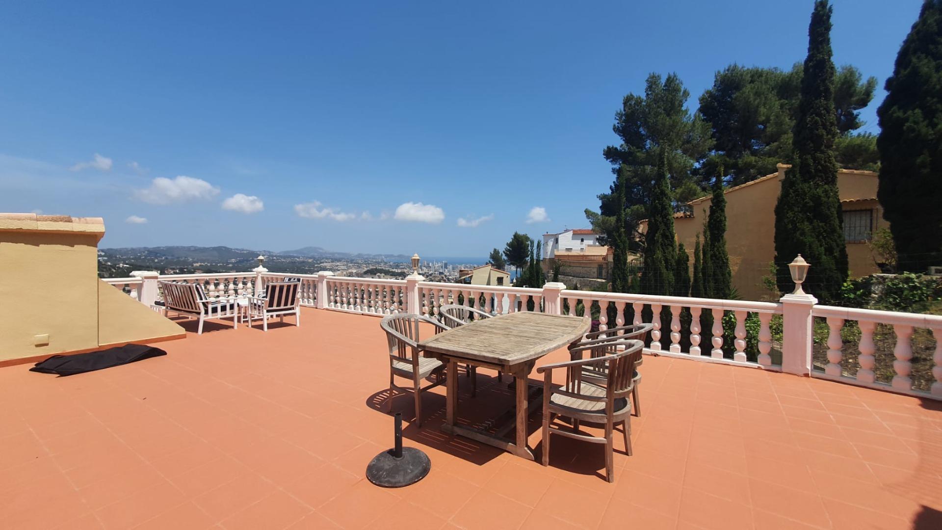  Chalet en venta directa con Plusvillas – C23100* – Villa con 8 dormitorios y 8 baños en Calpe, (Costa Blanca), zona Maryvilla 