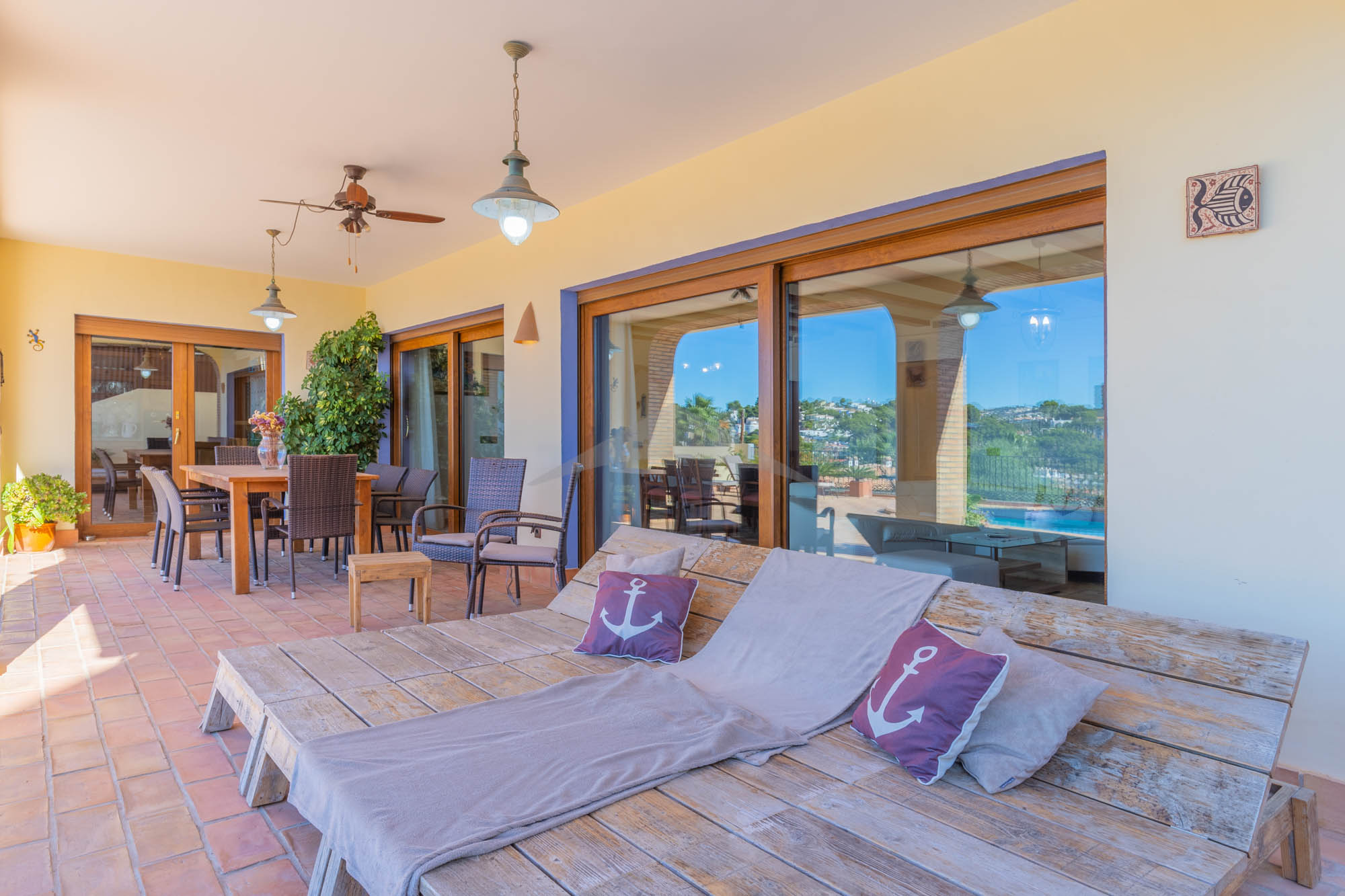  Chalet en venta directa con Plusvillas – C25283* – Villa con 4 dormitorios y 3 baños en Moraira, (Costa Blanca), zona El Portet 