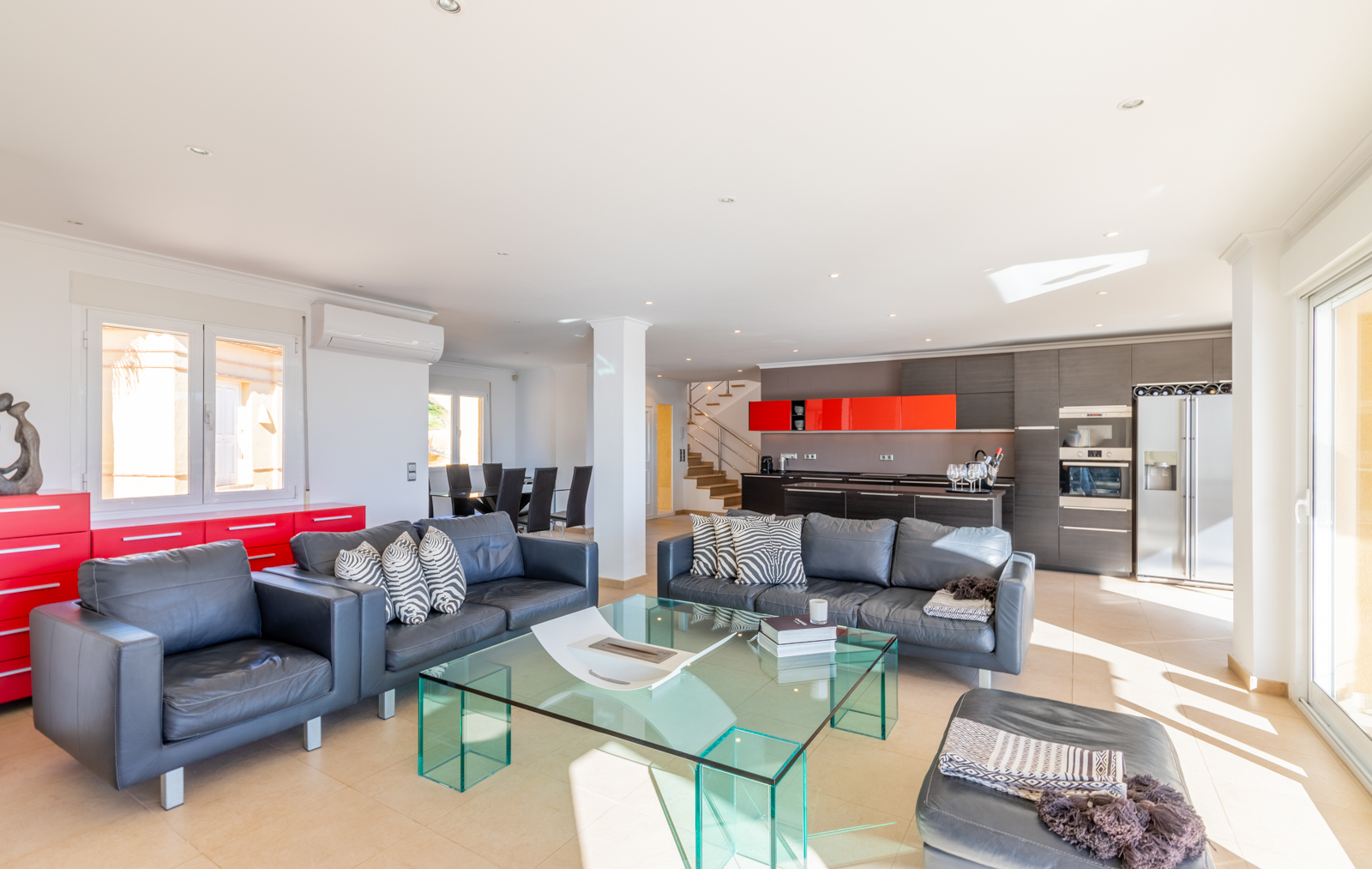  Chalet en venta directa con Plusvillas – C27004* – Villa con 3 dormitorios y 3 baños en Benissa, (Costa Blanca), zona 2ª linea 