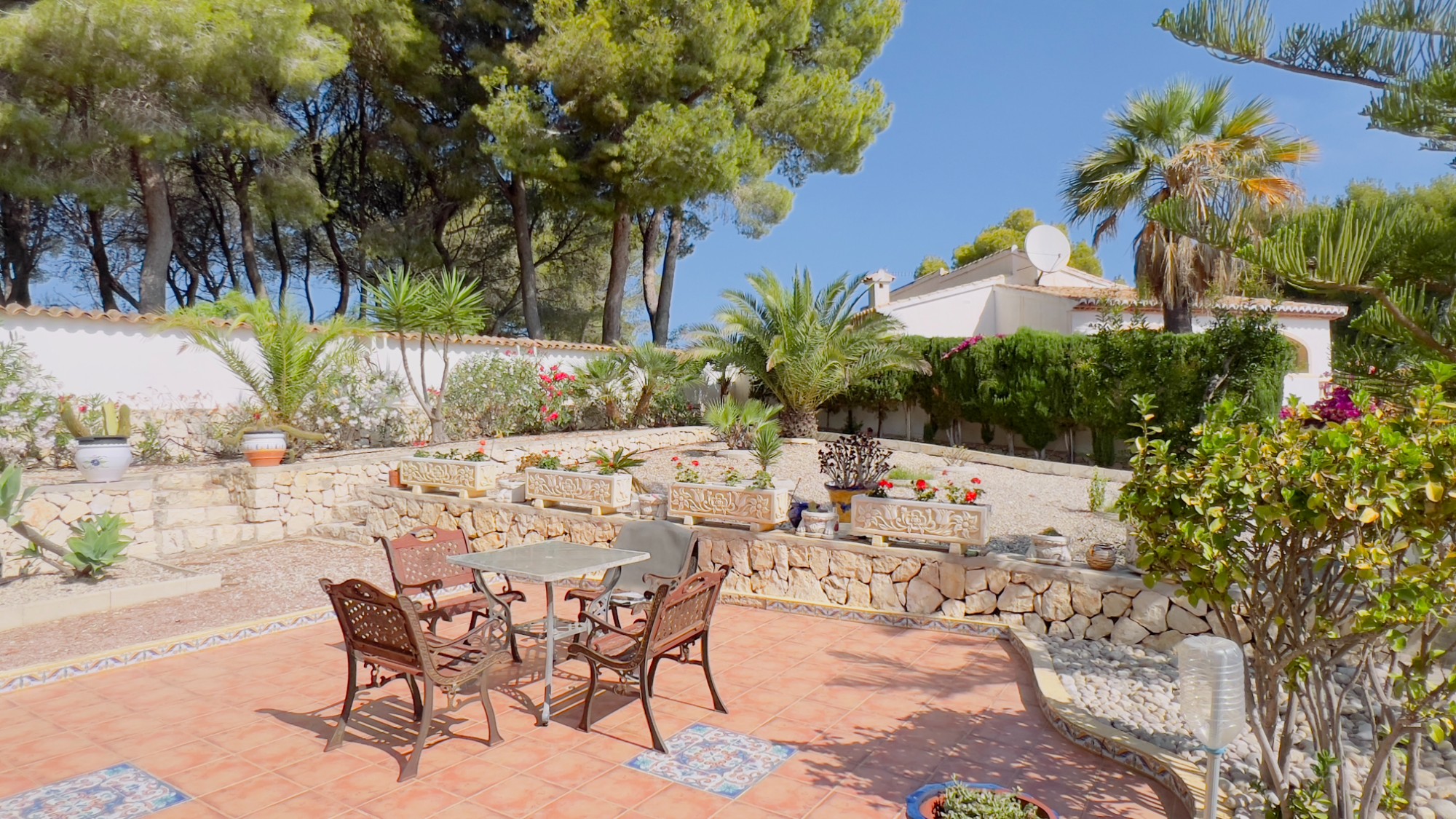  Chalet en venta directa con Plusvillas – C4163* – Villa con 3 dormitorios y 2 baños en Moraira, (Costa Blanca), zona Moravit 