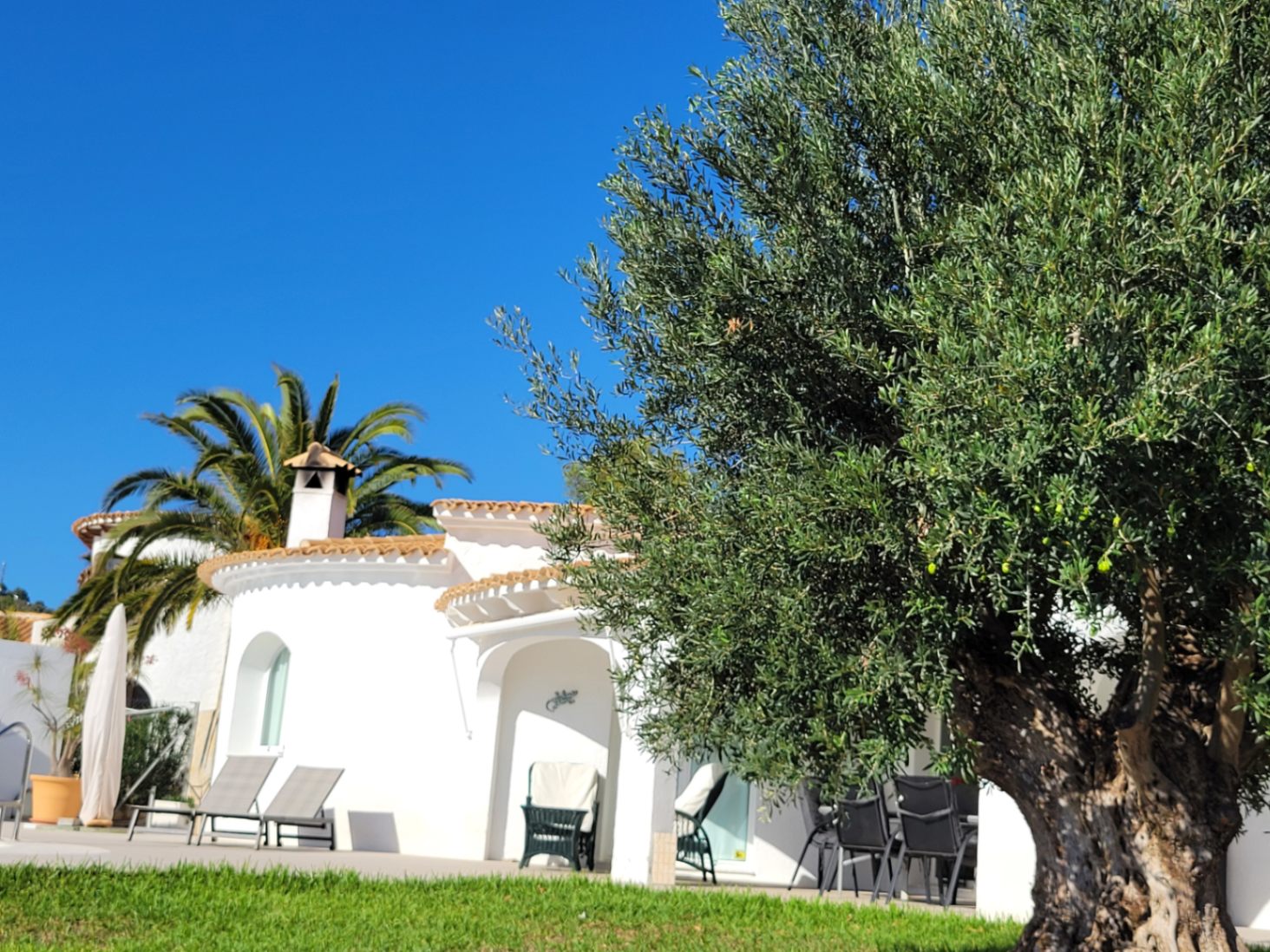  Chalet en venta directa con Plusvillas – C34020* – Villa con 3 dormitorios y 3 baños en Calpe, (Costa Blanca), zona Gran Sol 