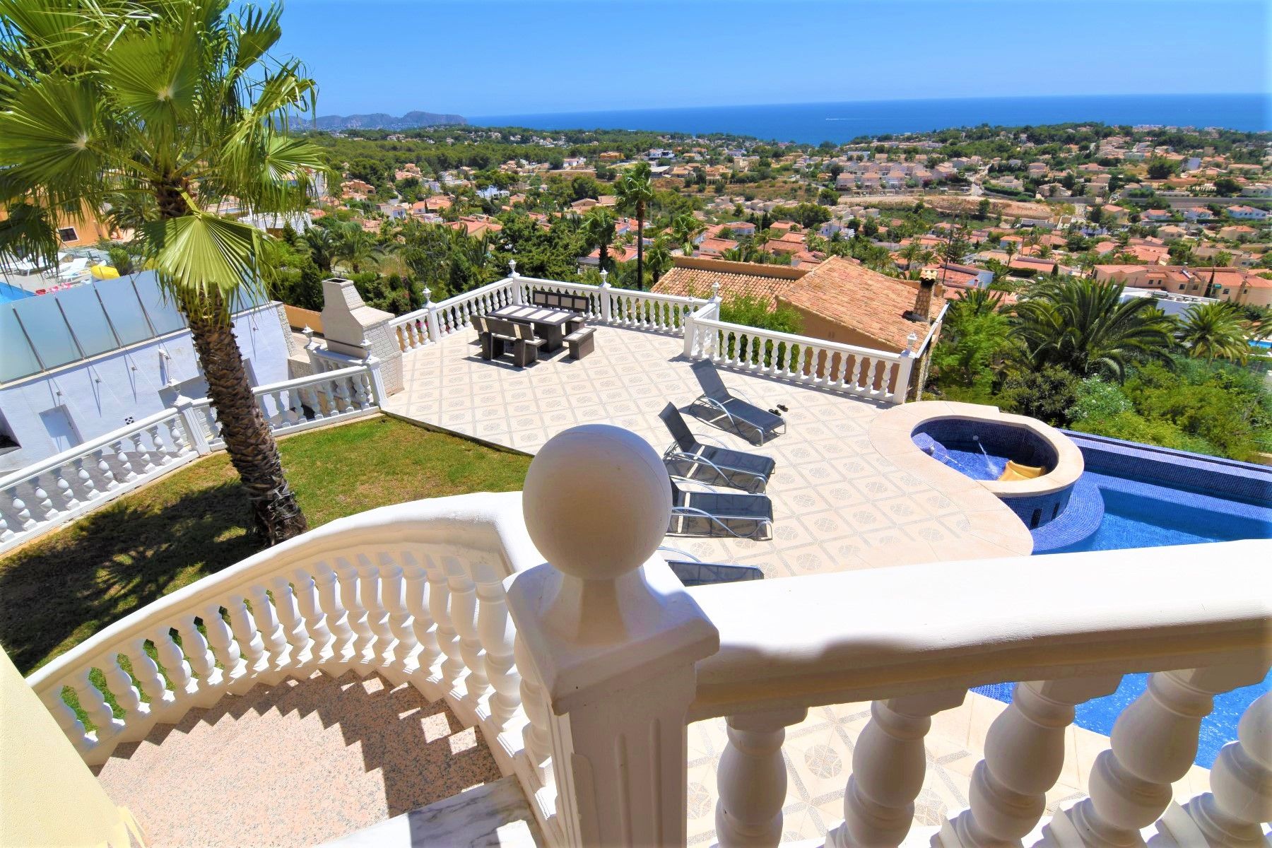  Chalet en venta directa con Plusvillas – C20008* – Villa con 4 dormitorios y 4 baños en Calpe, (Costa Blanca), zona Tosal de la Cometa 