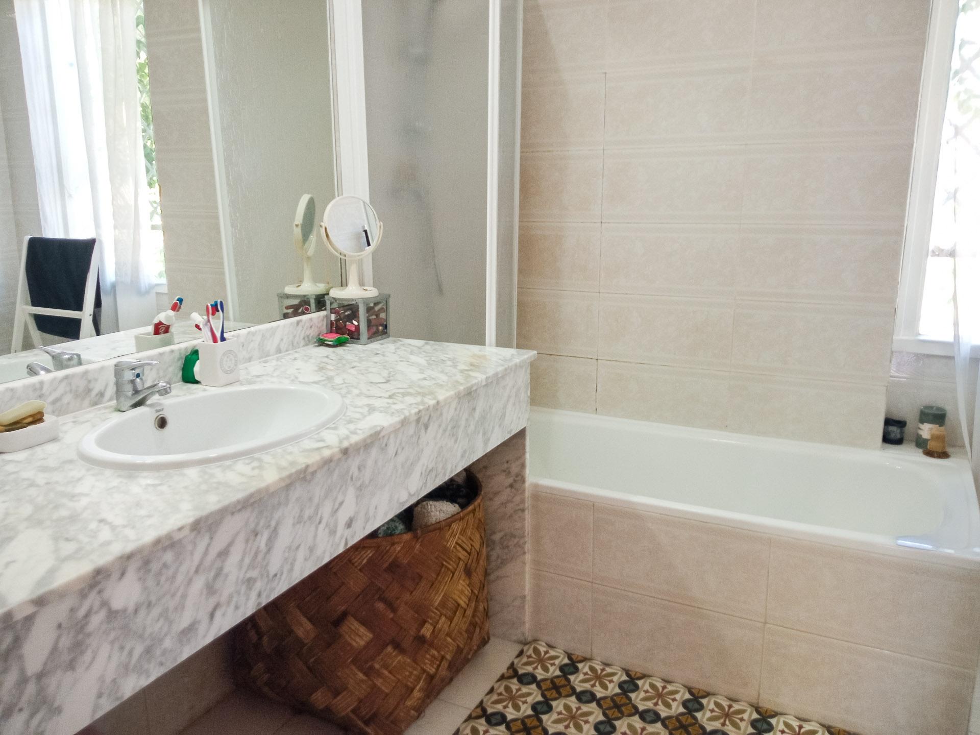  Chalet en venta directa con Plusvillas – C17356* – Villa con 13 dormitorios y 11 baños en Benidorm, (Costa Blanca), zona Rincon de Loix Llano 