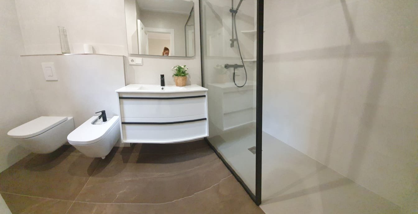  Chalet en venta directa con Plusvillas – C23088* – Villa con 5 dormitorios y 5 baños en Calpe, (Costa Blanca), zona Calpe 