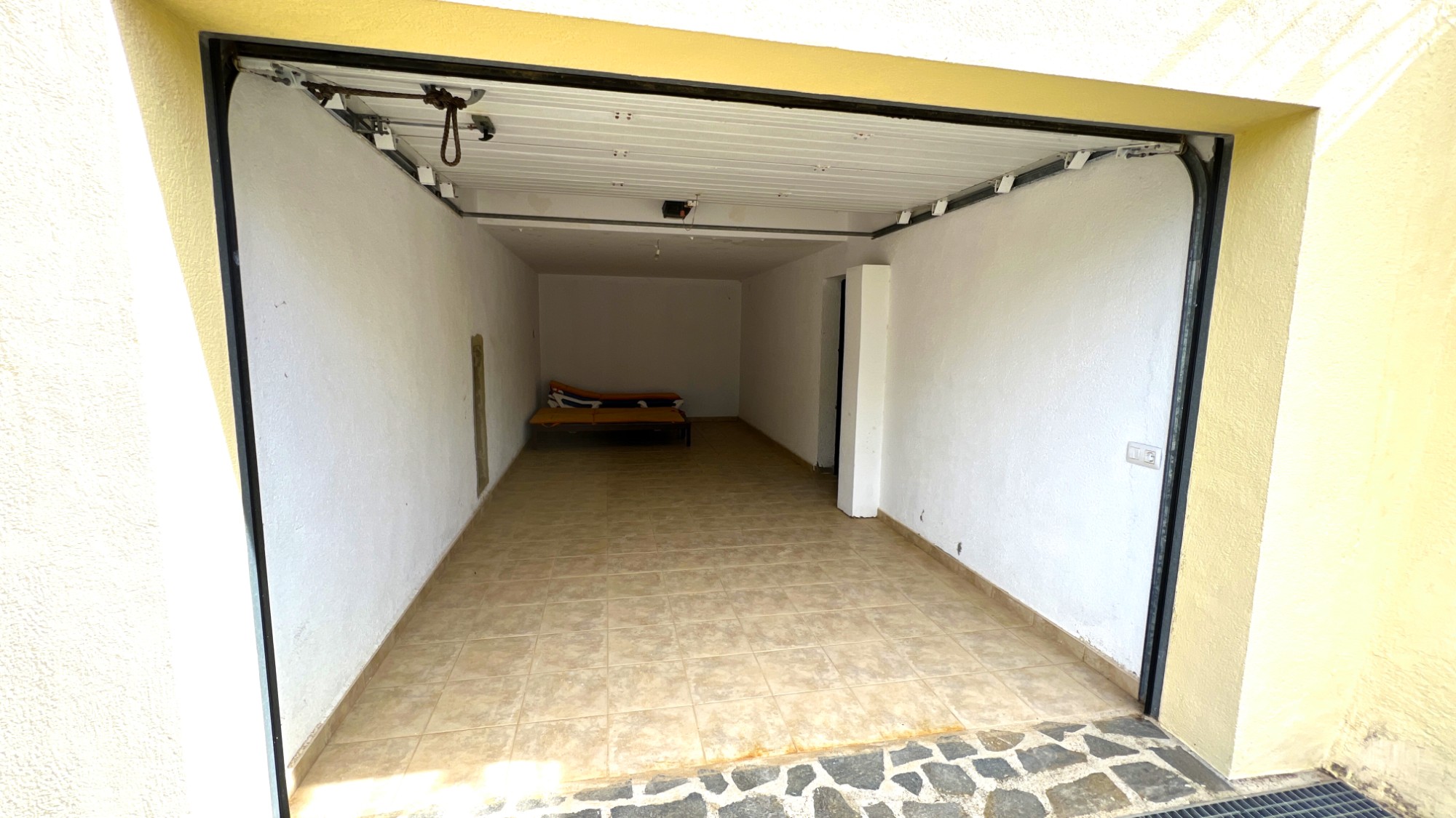  Chalet en venta directa con Plusvillas – C4166* – Villa con 6 dormitorios y 4 baños en Benissa Costa, (Costa Blanca), zona Baladrar 